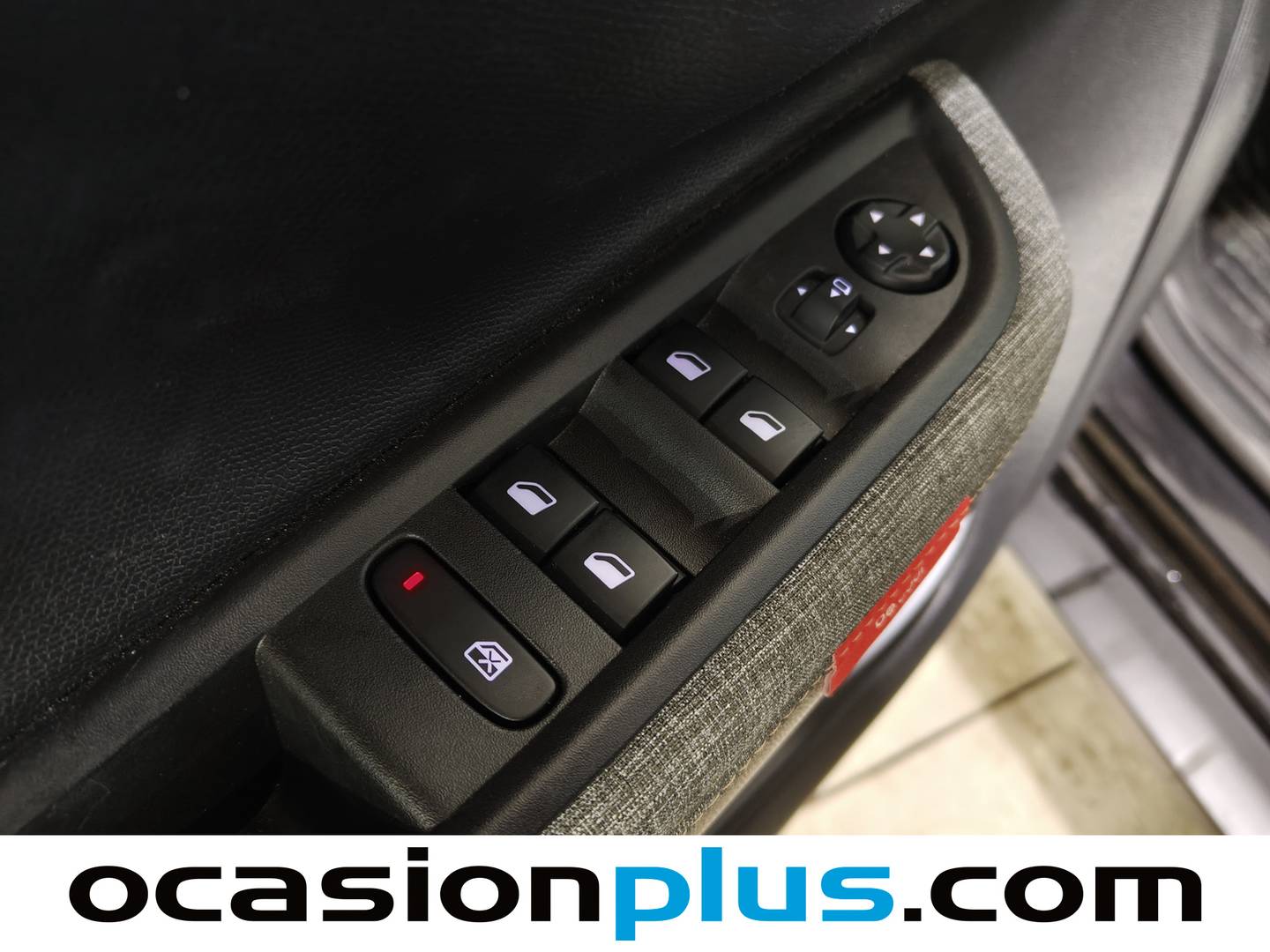 Citroën C3 Aircross Citroën C3 Aircross Hybrid 145 Plus e-DCS6 (145 CV) híbrido