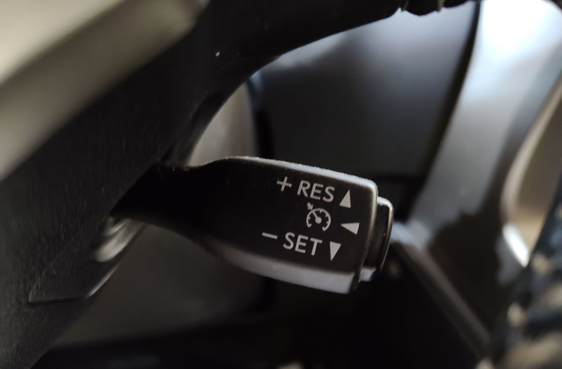Lexus NX 300h Sport Edition 2WD - foto 27