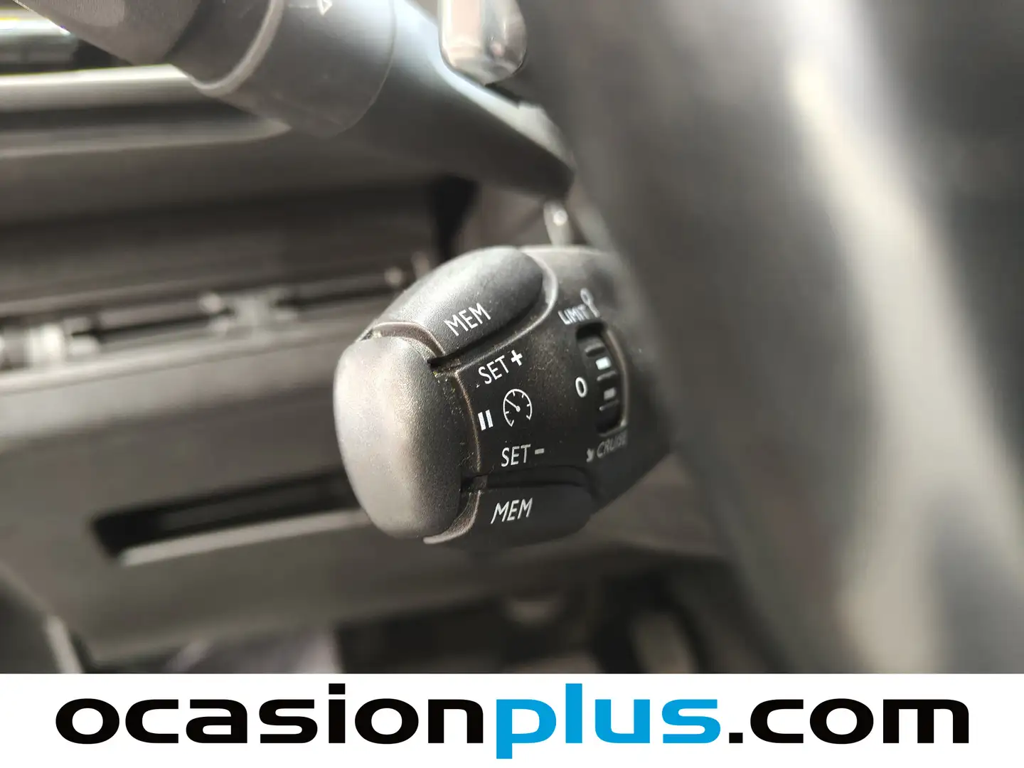 Foto Peugeot 3008 Peugeot 3008 PureTech 130 Allure EAT8 (130 CV)