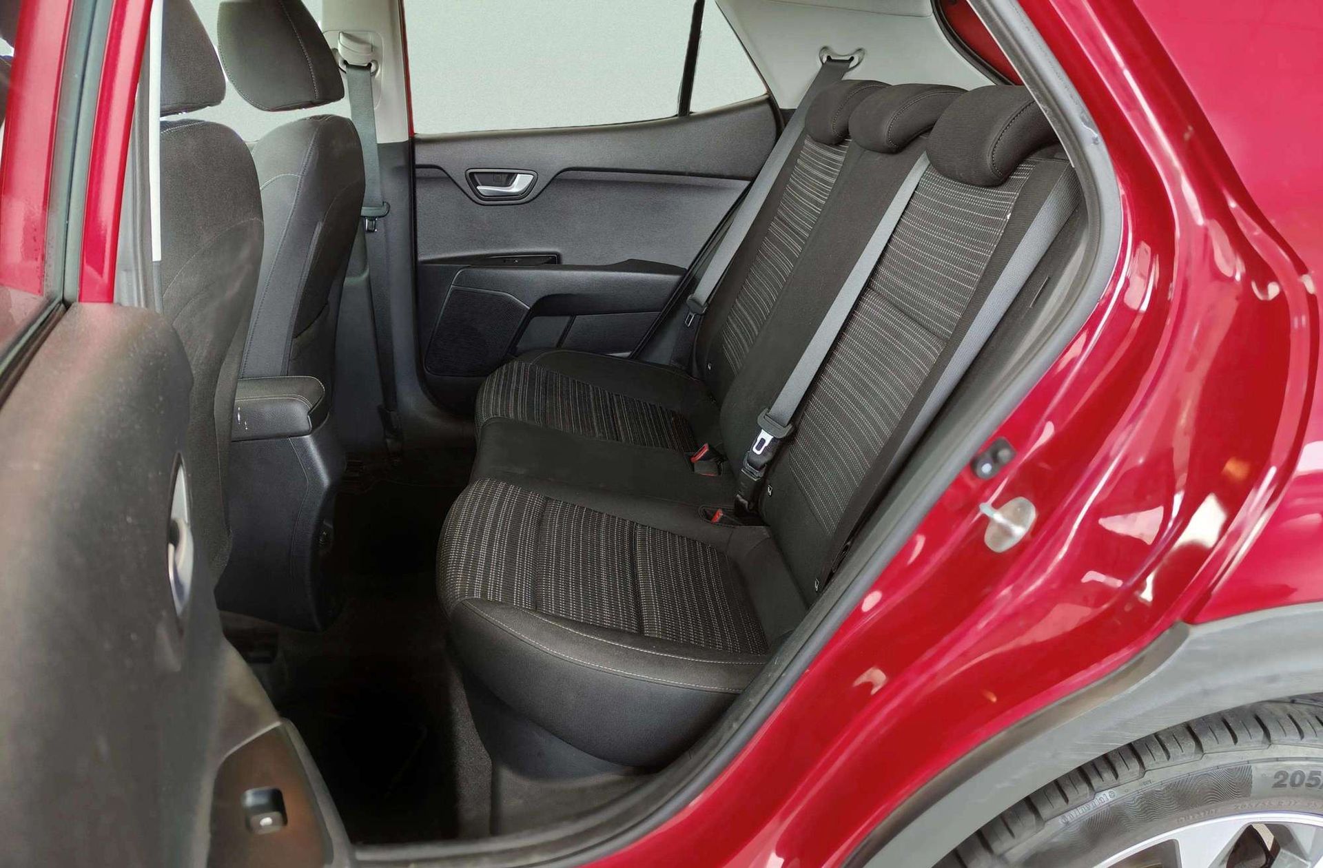Kia Stonic 1.0 T-GDi Drive - foto 12
