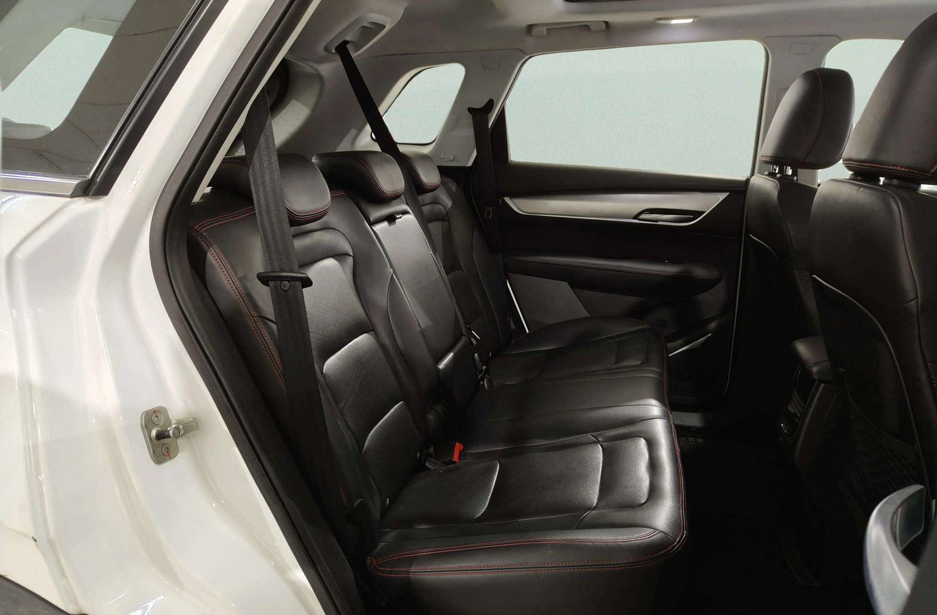 SWM G01 1.5T Luxury - foto 16