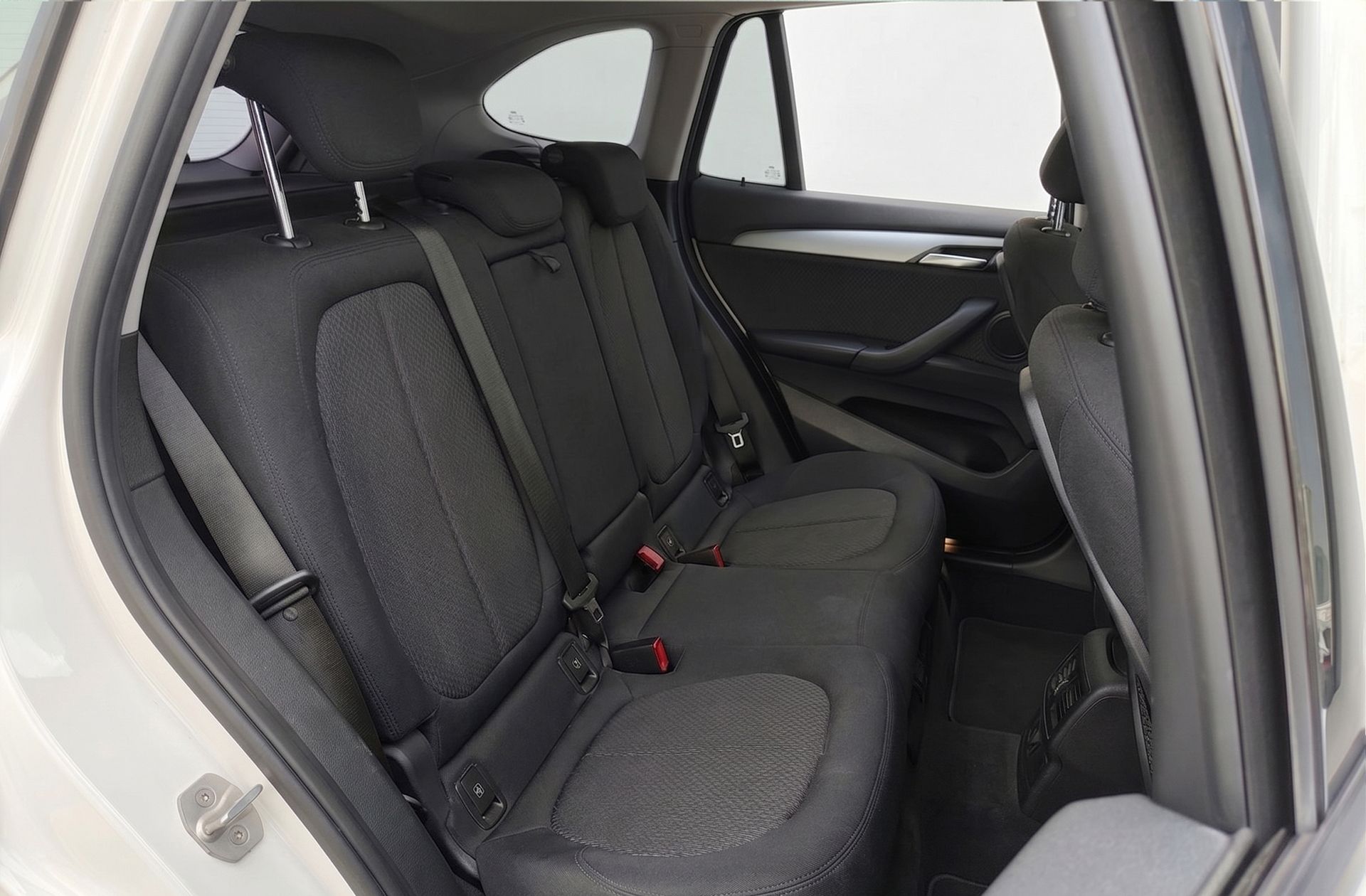 BMW X1 sDrive18d - foto 17