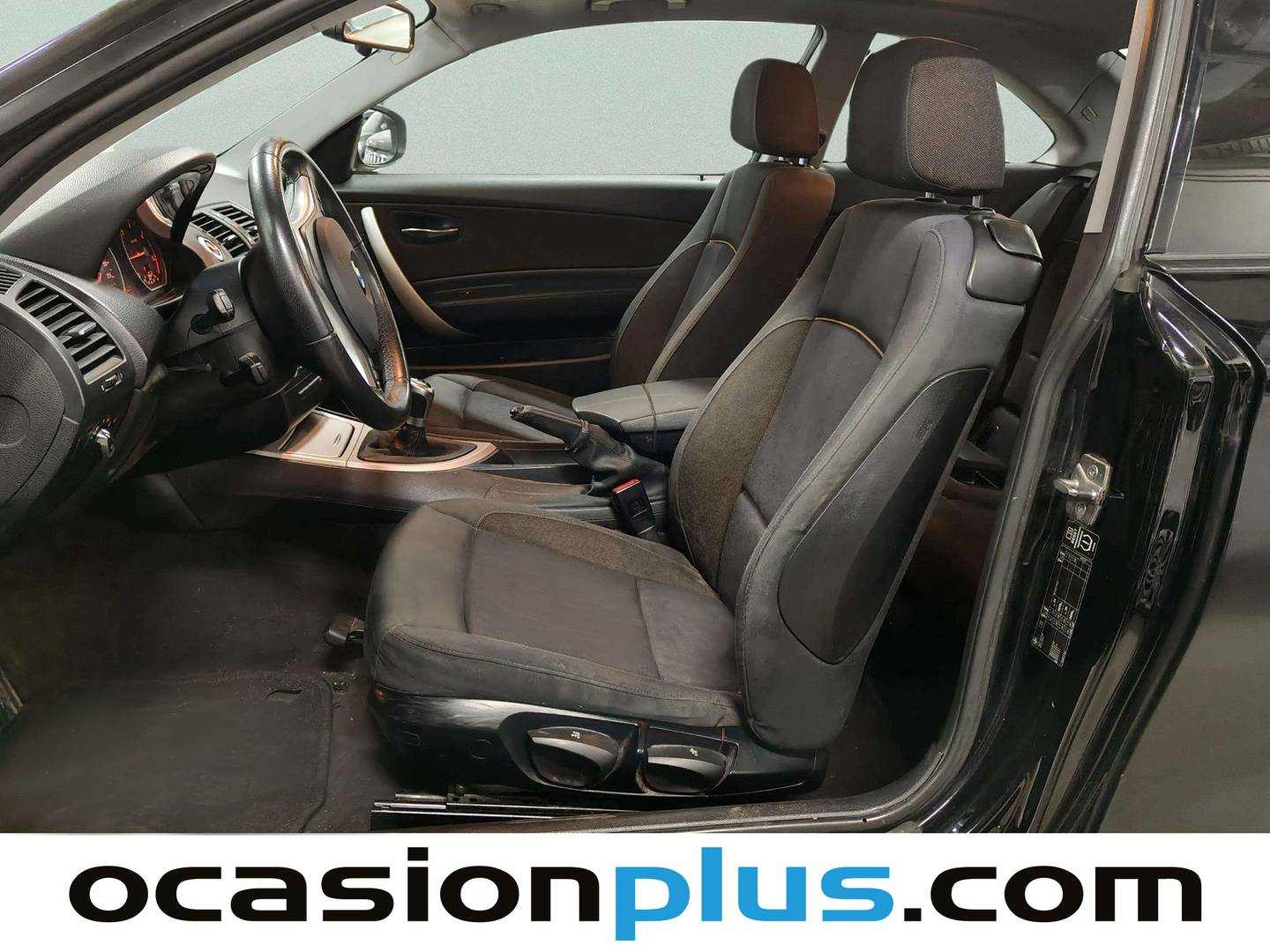 Foto asientos delanteros BMW Serie 1 BMW Serie 1 118d Coupe (143 CV)