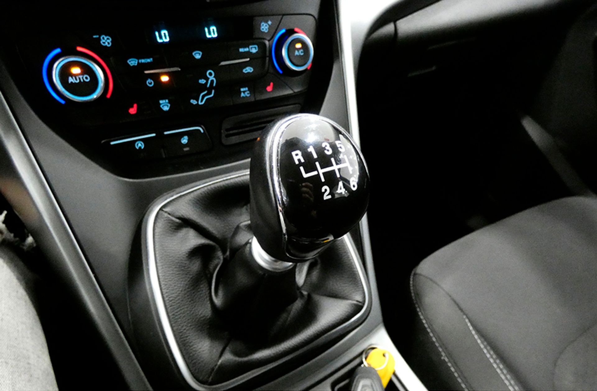 Ford Kuga 1.5 EcoBoost Trend 4x2 - foto 5