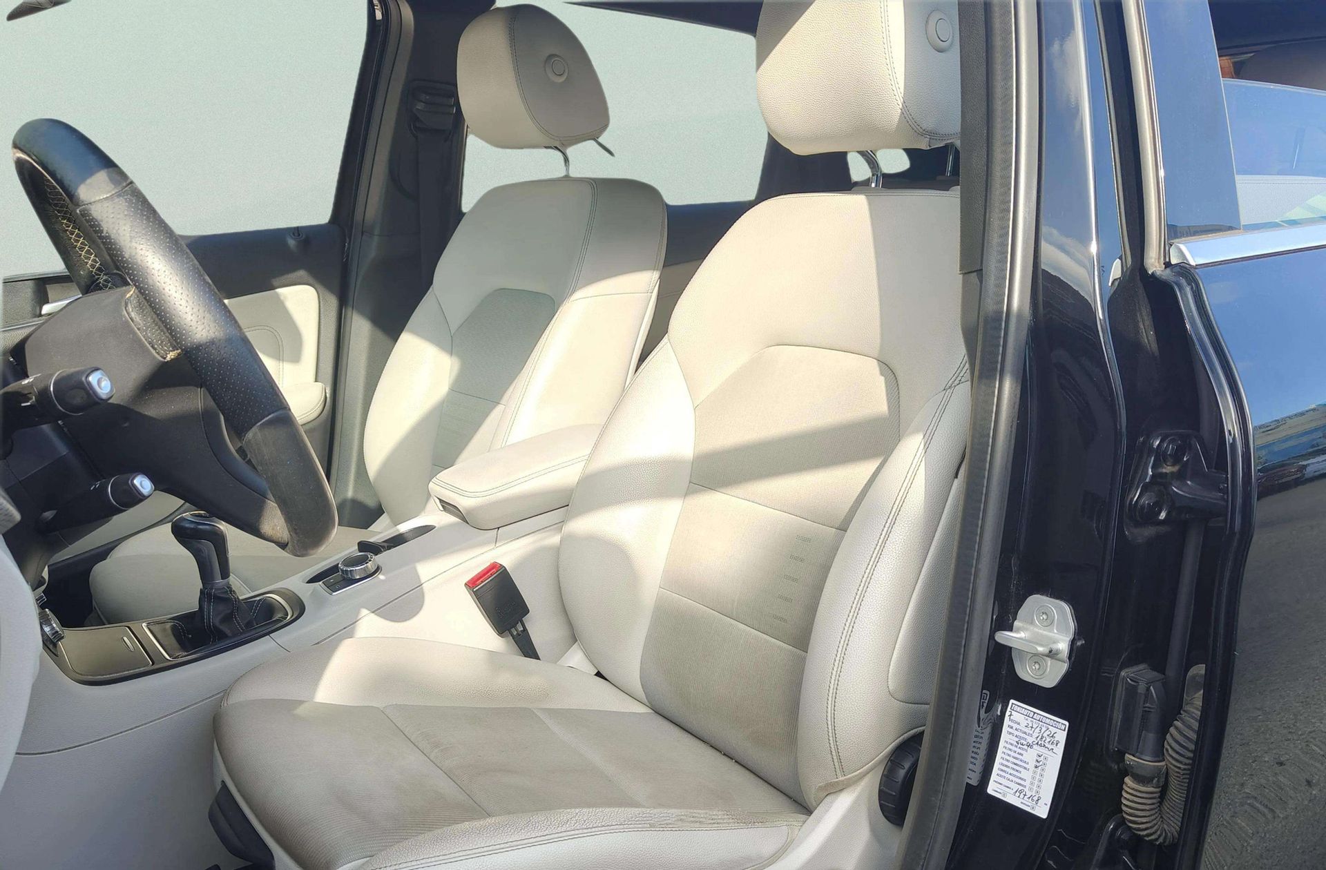 Mercedes-Benz Clase B 200 d - foto 10