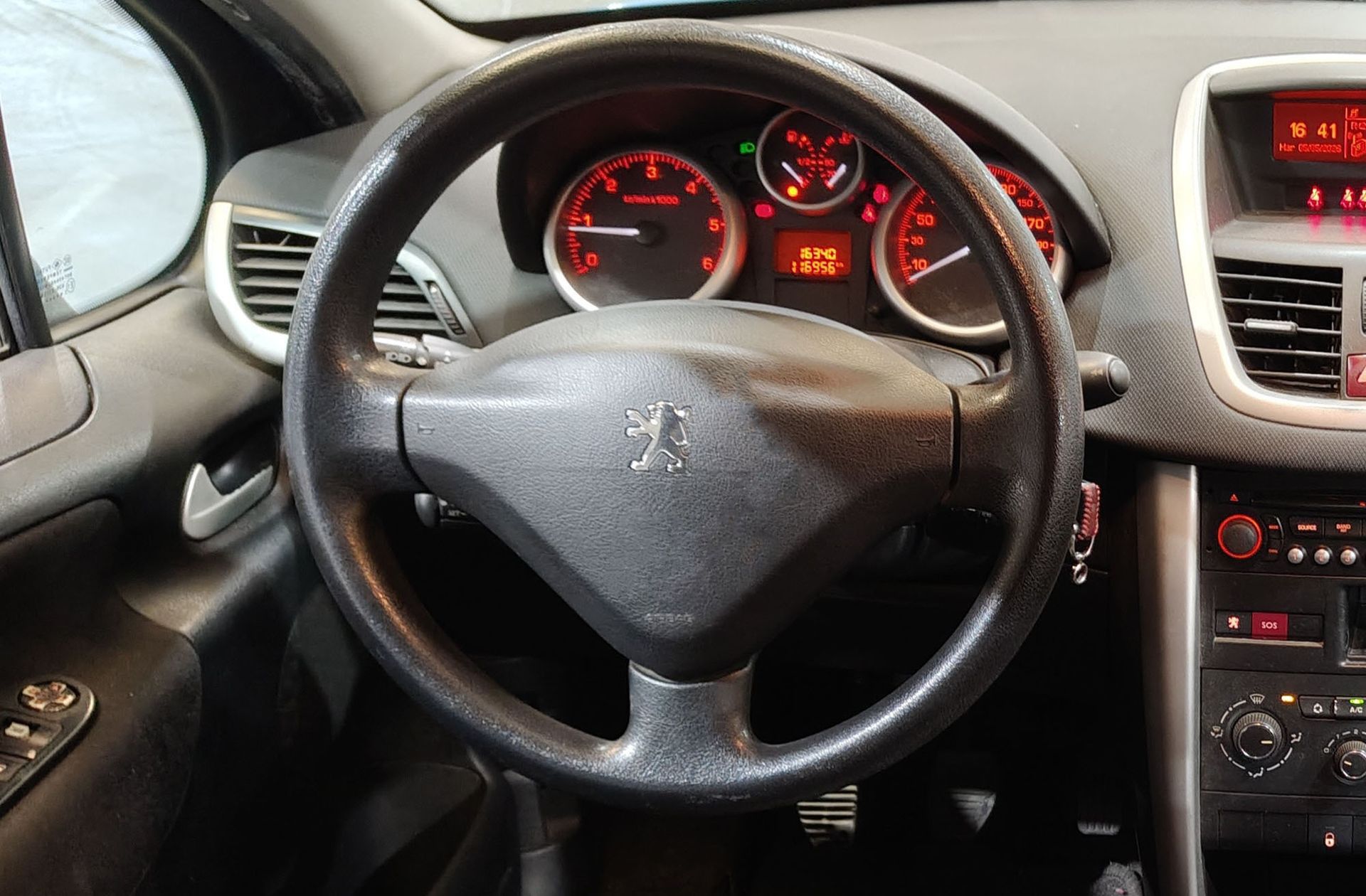 Peugeot 207 1.4 HDi Business Line FAP - foto 17