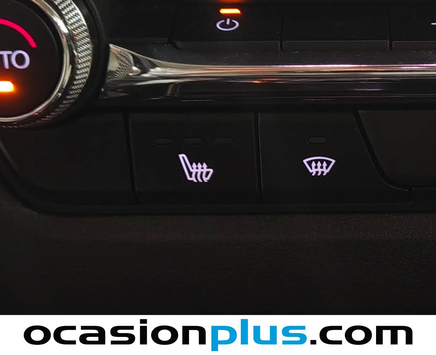 Extras y acabados del Mazda CX-30 Mazda CX-30 2.0 e-Skyactiv-X Zenith White Safety AT (186 CV)