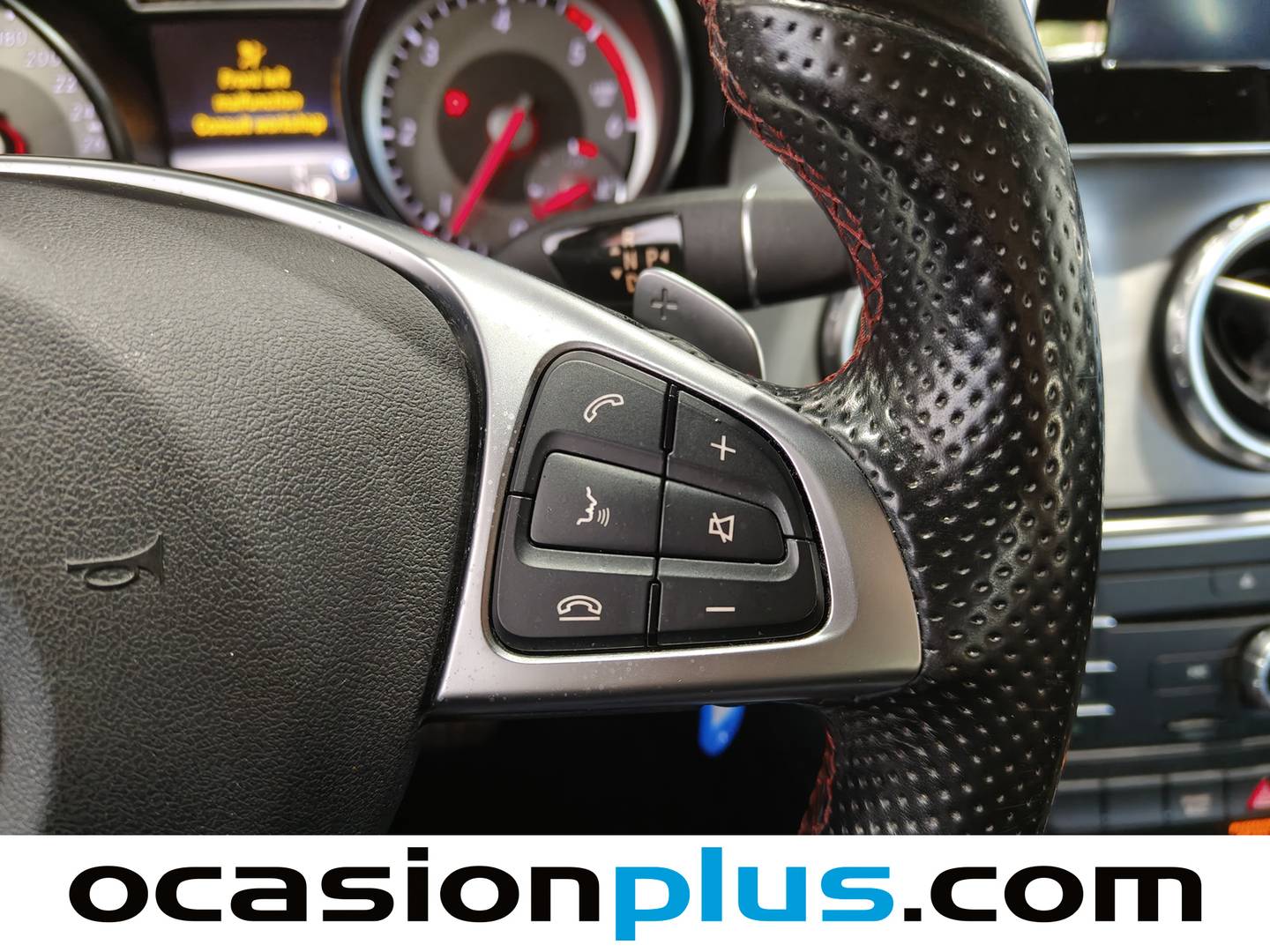 Foto Mercedes GLA Mercedes-Benz GLA GLA 200 d AMG Line  (136 CV)