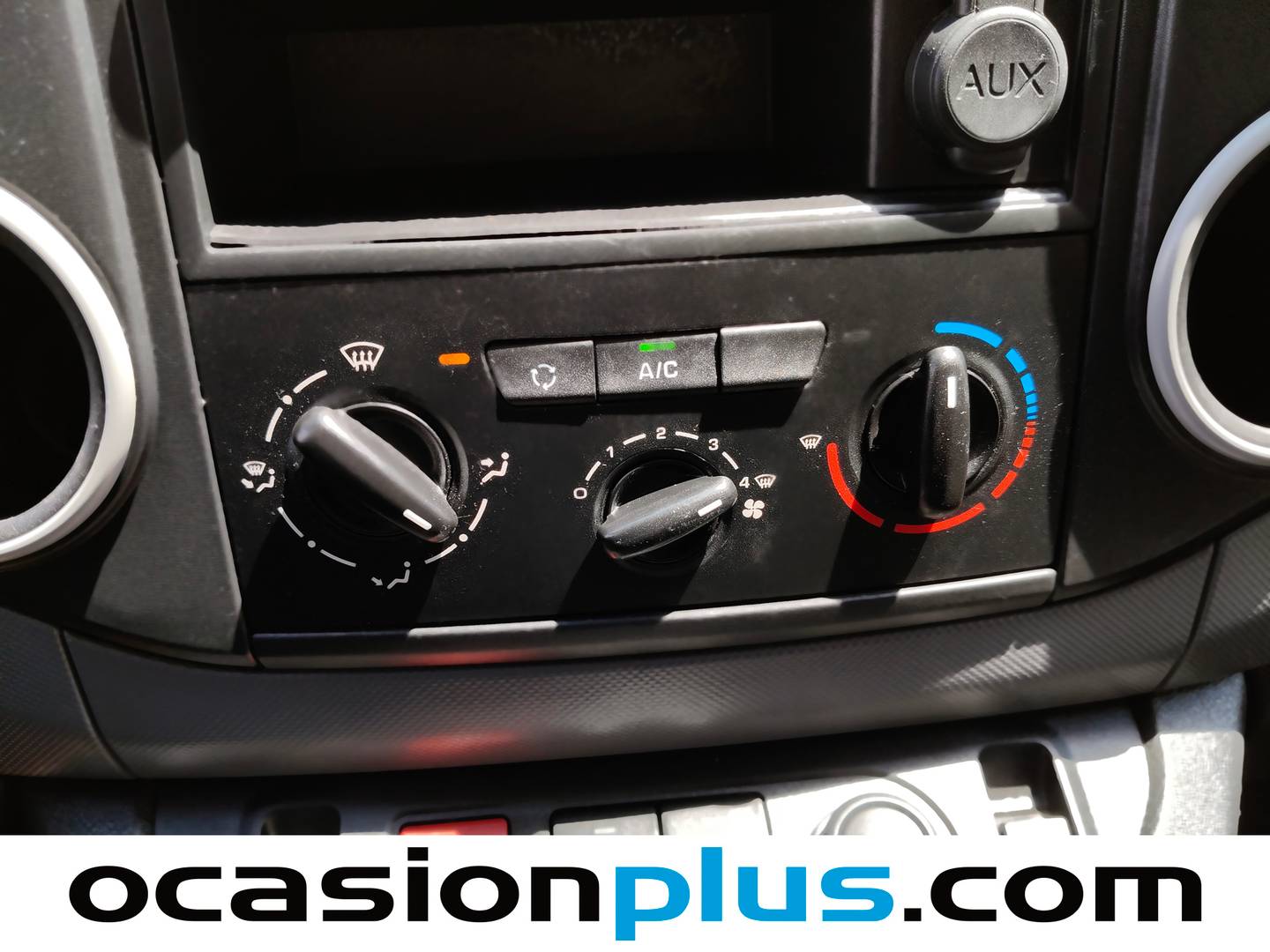 Equipamiento del Citroën Berlingo Citroën Berlingo Furgon BlueHDi (75 CV)