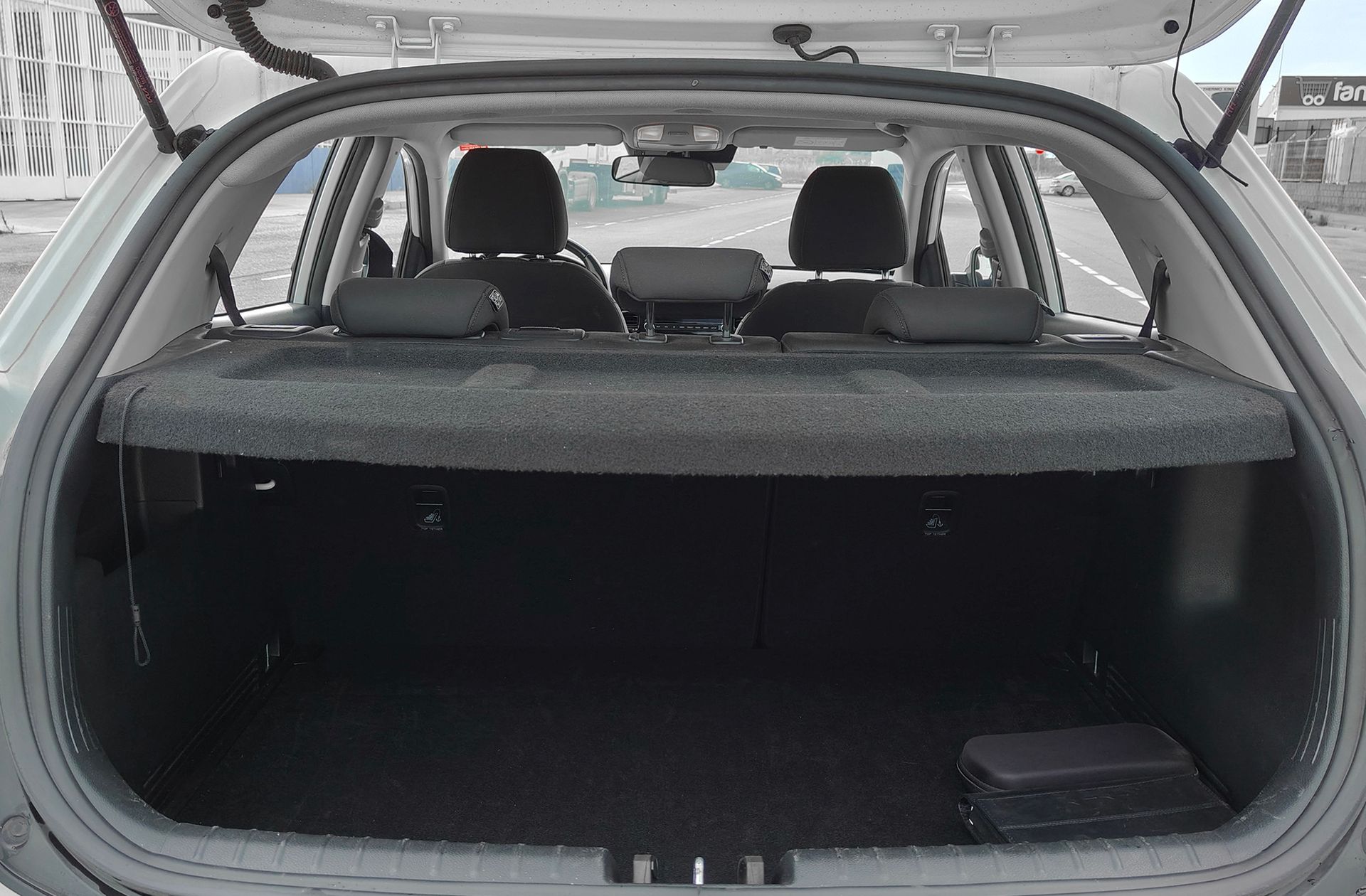 Kia Stonic 1.0 T-GDi Drive DCT - foto 16