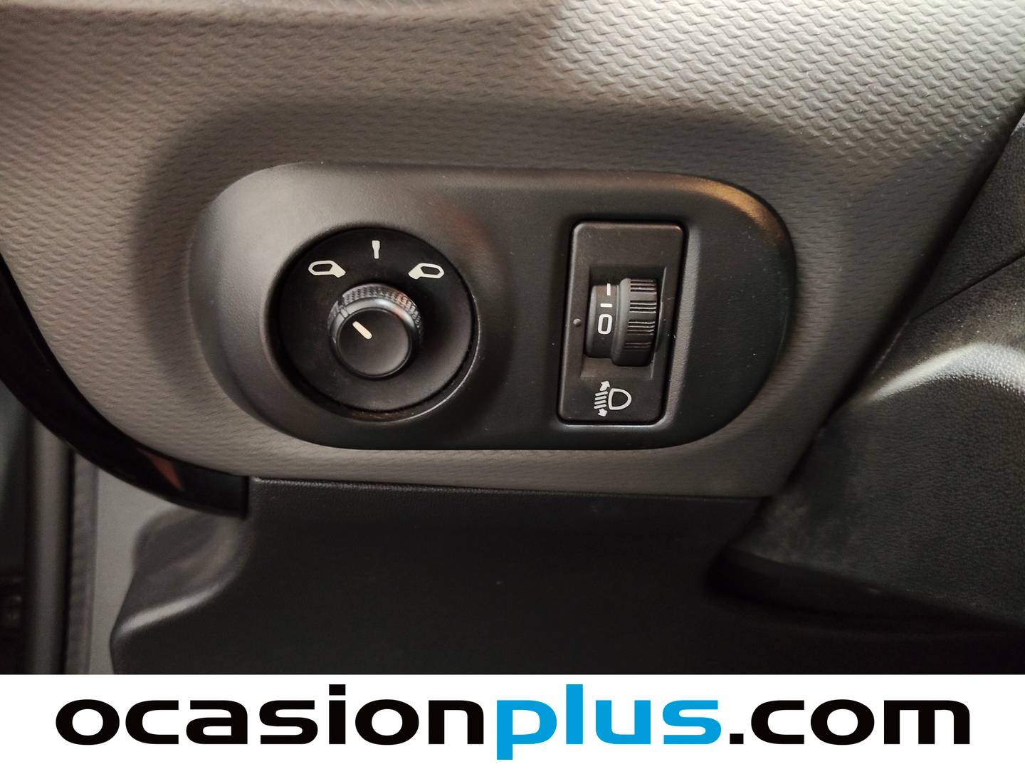 Citroën C4 Cactus Citroën C4 Cactus PureTech 82 Feel (82 CV) km 0