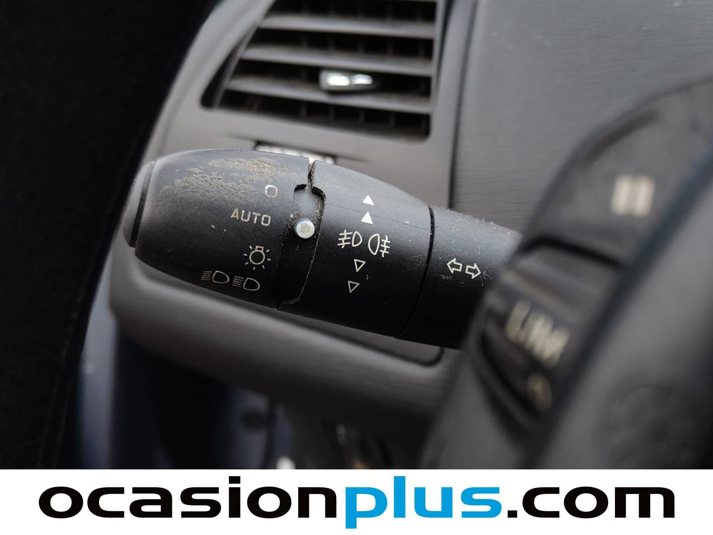 Extras y acabados del Citroën C4 Citroen C4 1.6 16v Collection  (110 CV)