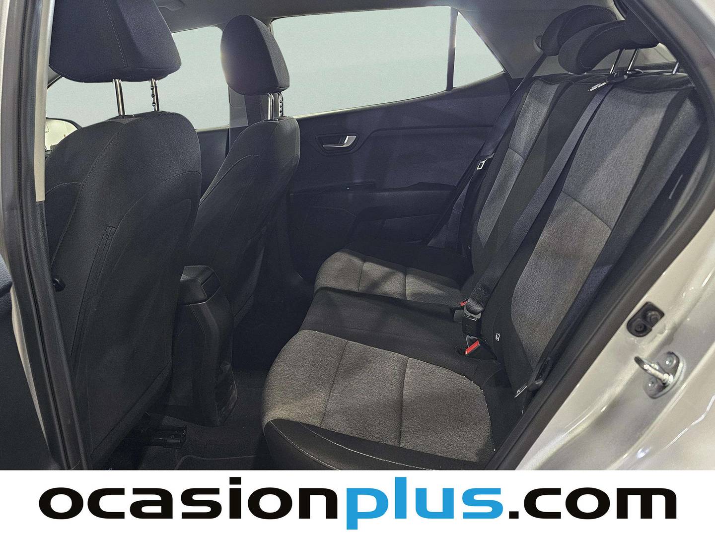 Fotos maletero KIA Stonic KIA Stonic 1.0 T-GDi MHEV Concept (115 CV)