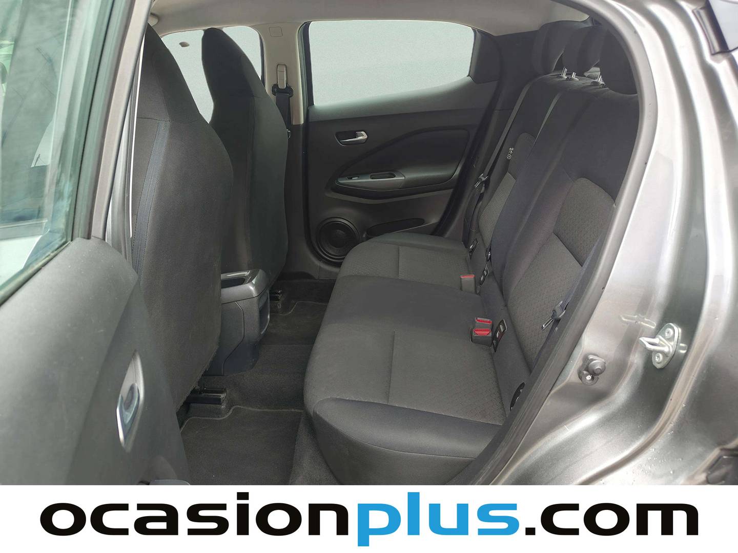 Foto asientos traseros Nissan JUKE Nissan Juke 1.0 DIG-T Acenta 4x2 DCT (114 CV)
