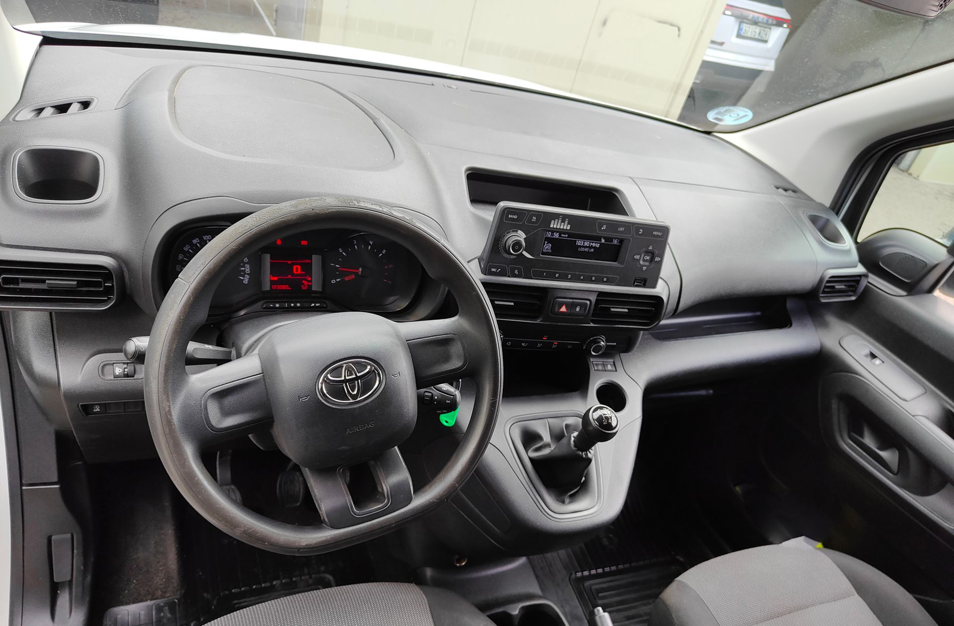 Toyota Proace City 1.5D GX Media - foto 6