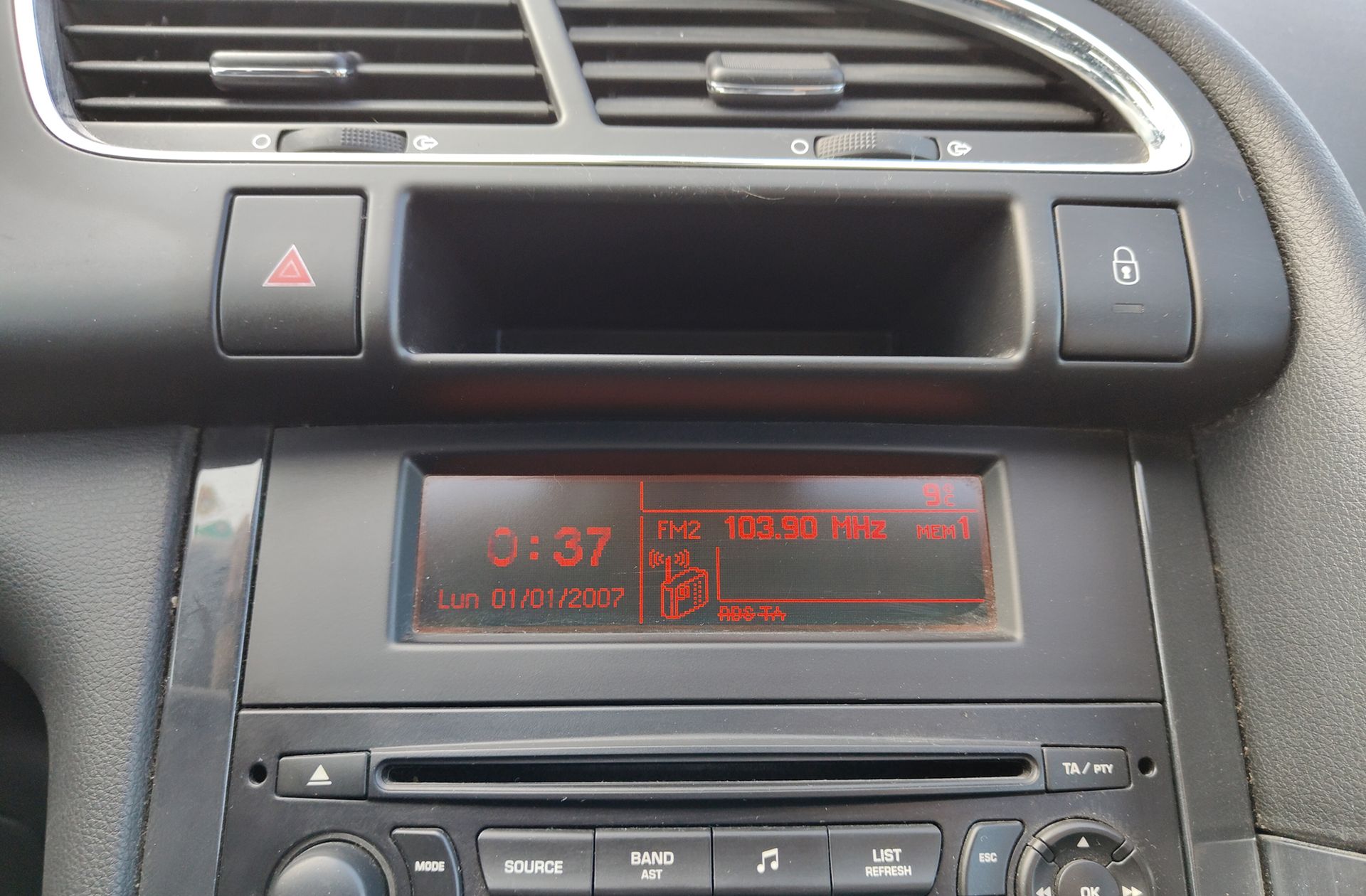 Peugeot 3008 1.6 THP Premium - foto 26