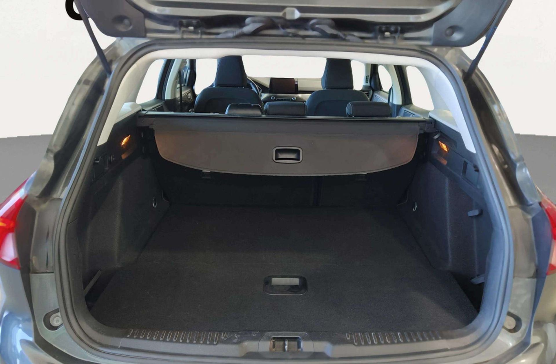 Ford Focus Sportbreak 2.0 EcoBlue Titanium - foto 19