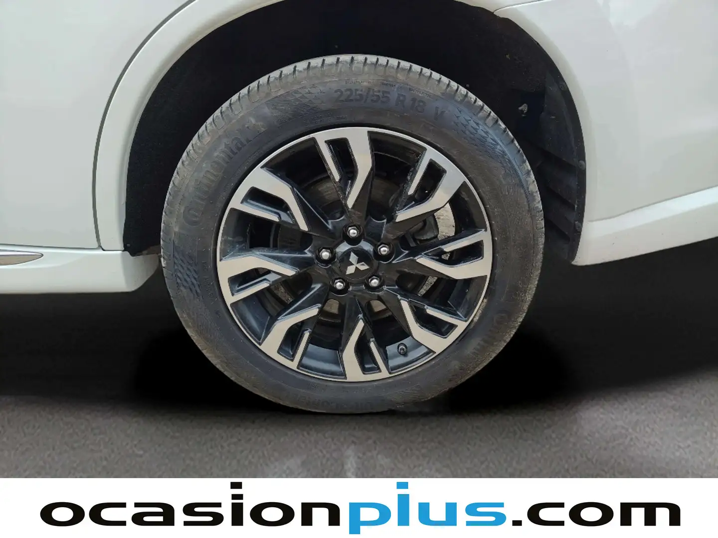 Foto Mitsubishi Outlander Mitsubishi Outlander 2.0 PHEV Kaiteki 4WD Auto (203 CV)