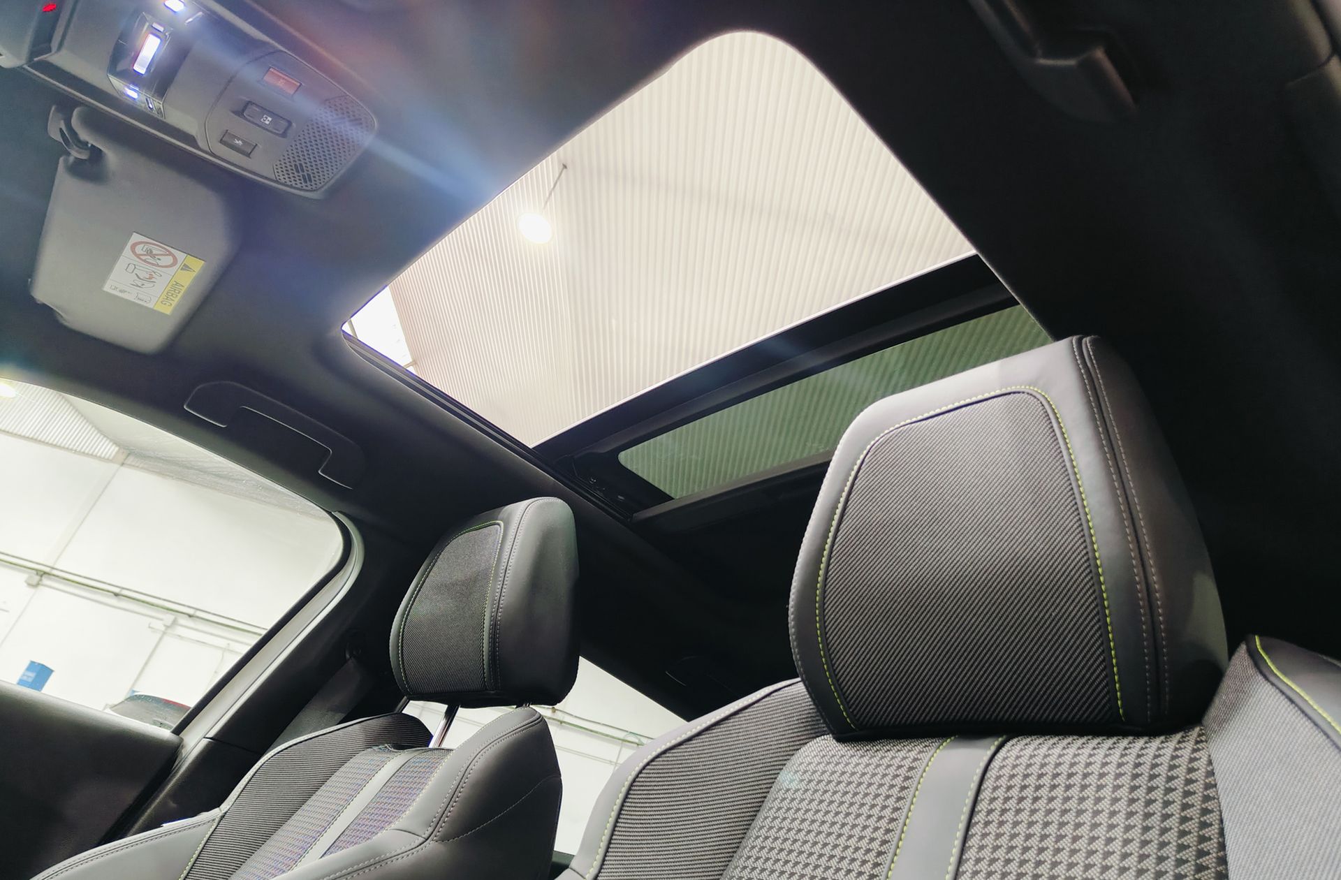 Peugeot 2008 BlueHDi 130 GT EAT8 - foto 6