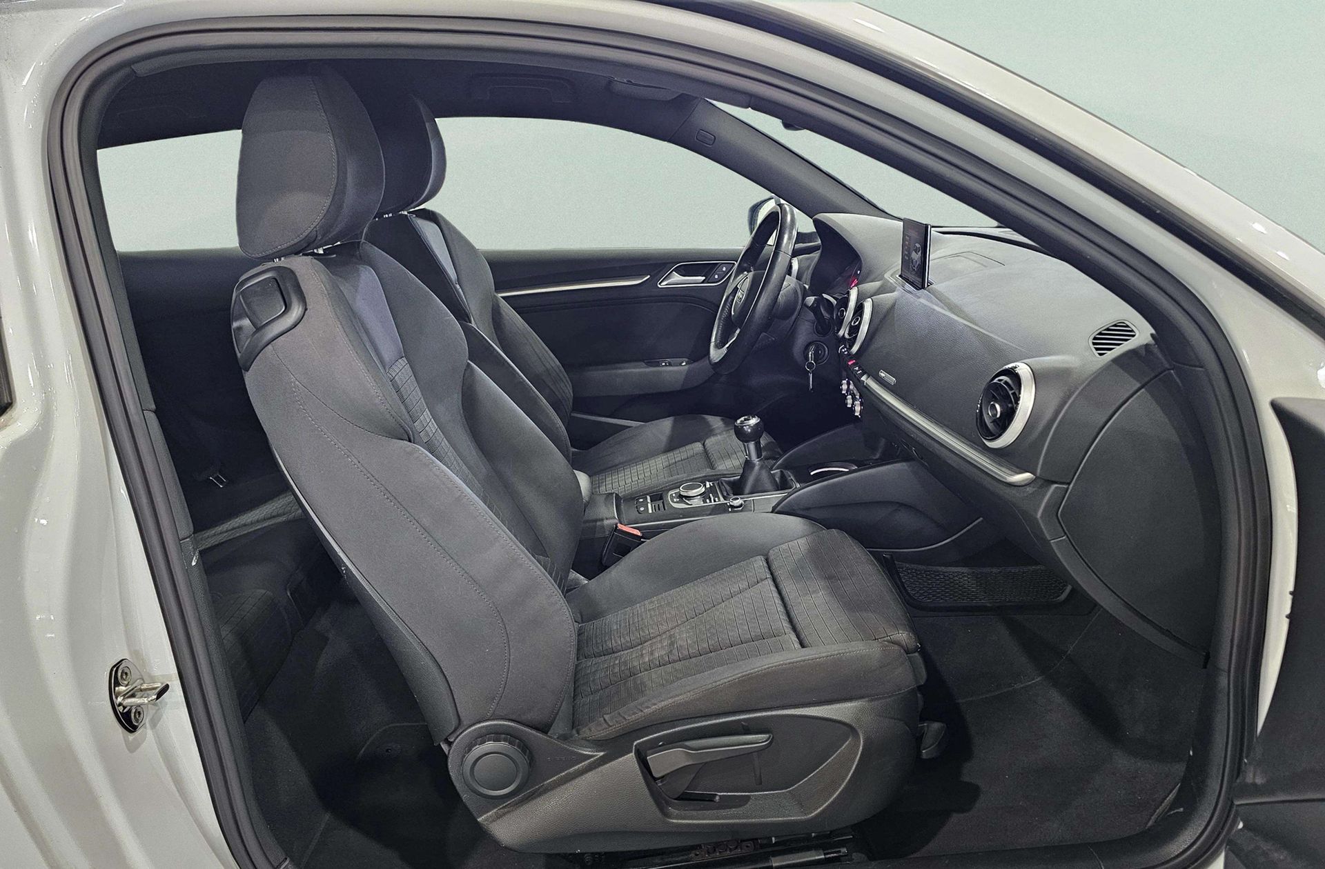 Audi A3 1.6 TDI sport edition - foto 17