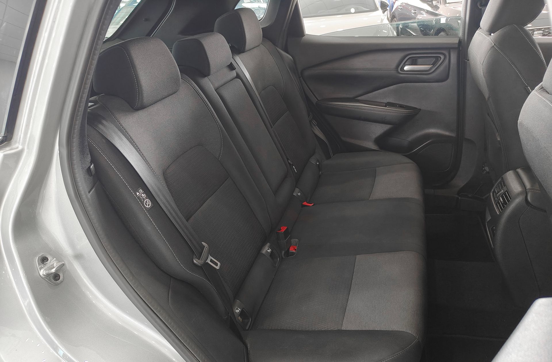 Nissan Qashqai DIG-T 140 N-Connecta - foto 18