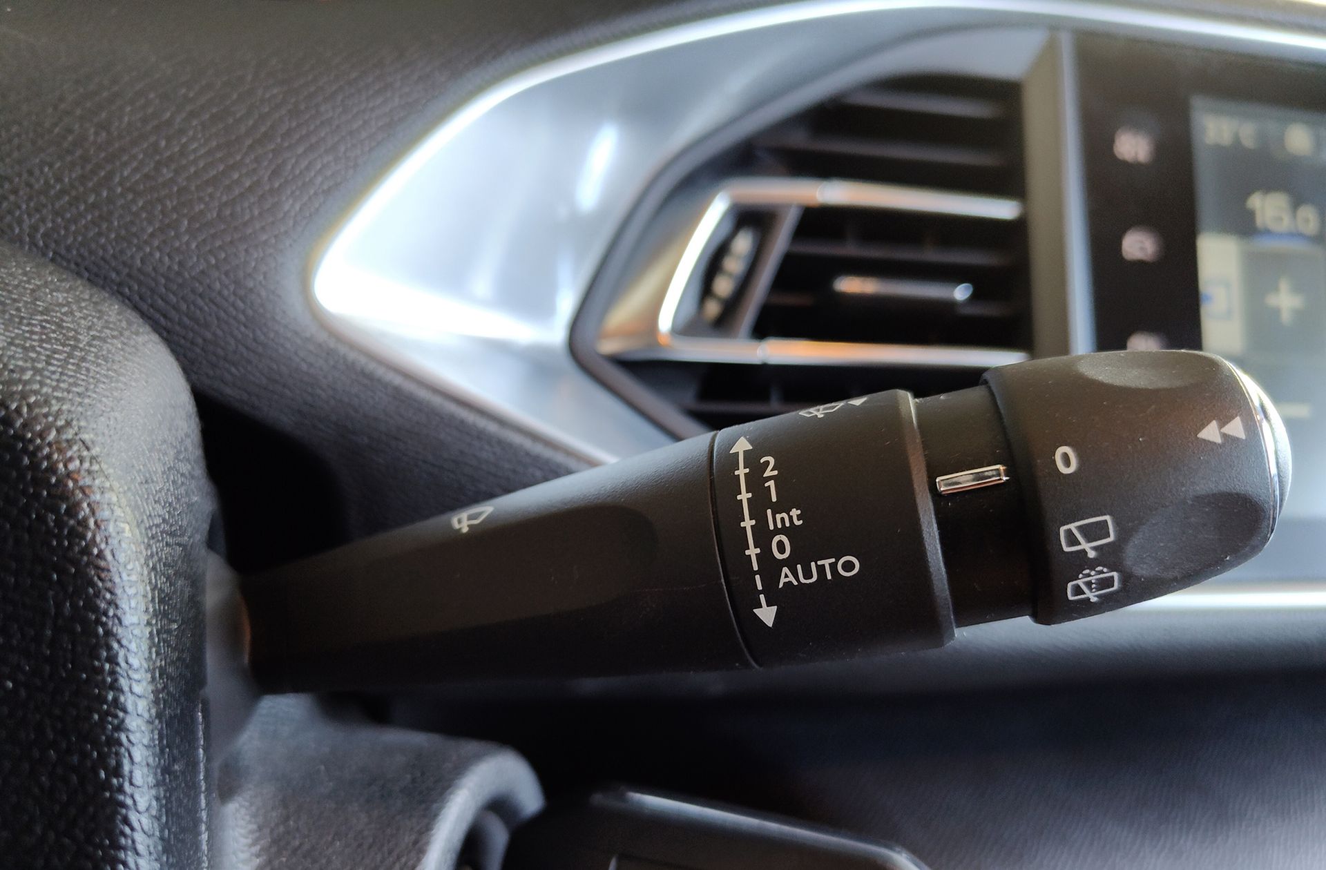 Peugeot 308 PureTech 130 Style EAT6 - foto 28