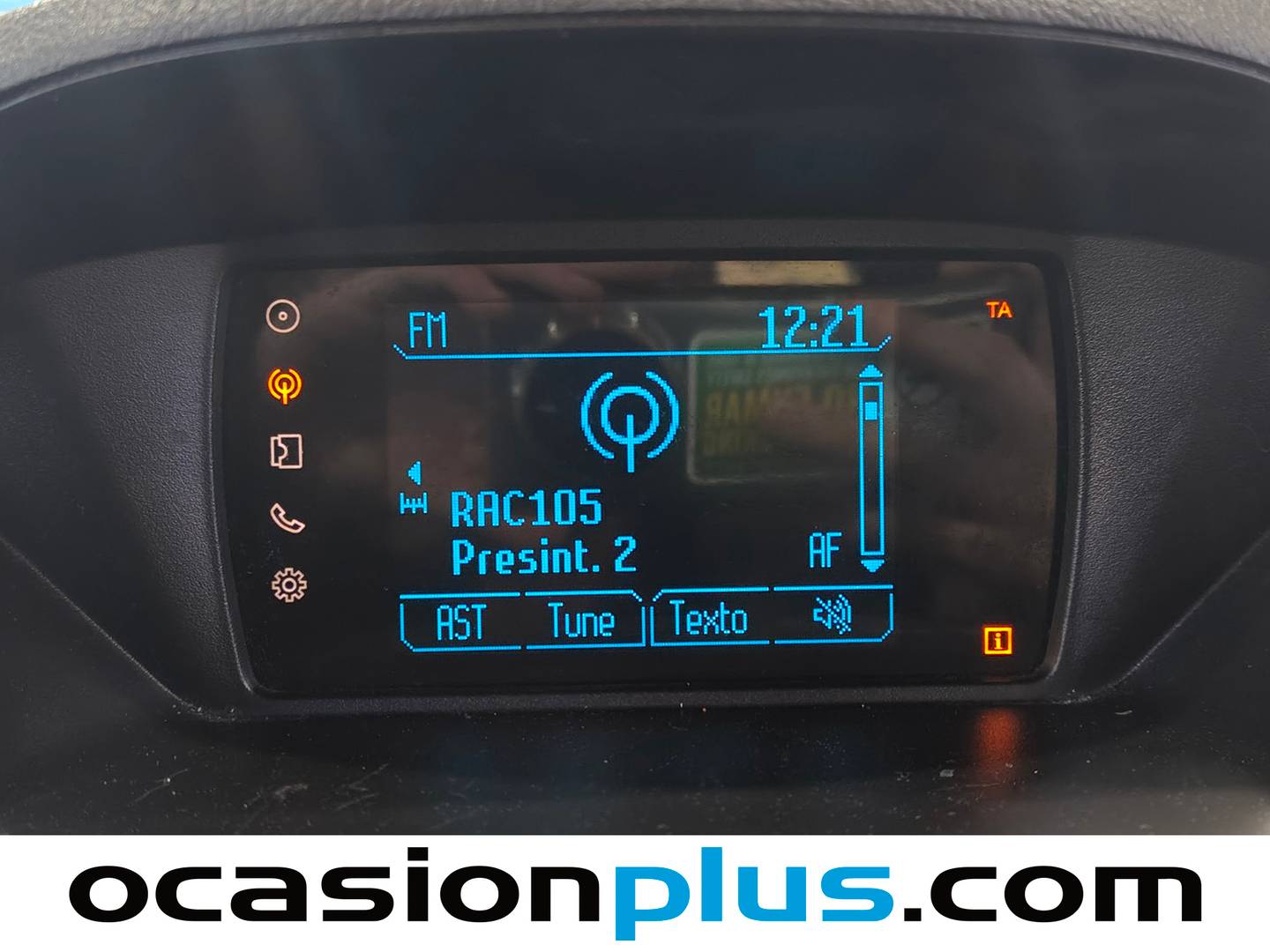 Ford Tourneo Courier Ford Tourneo Courier 1.0 EcoBoost Titanium (100 CV) manual