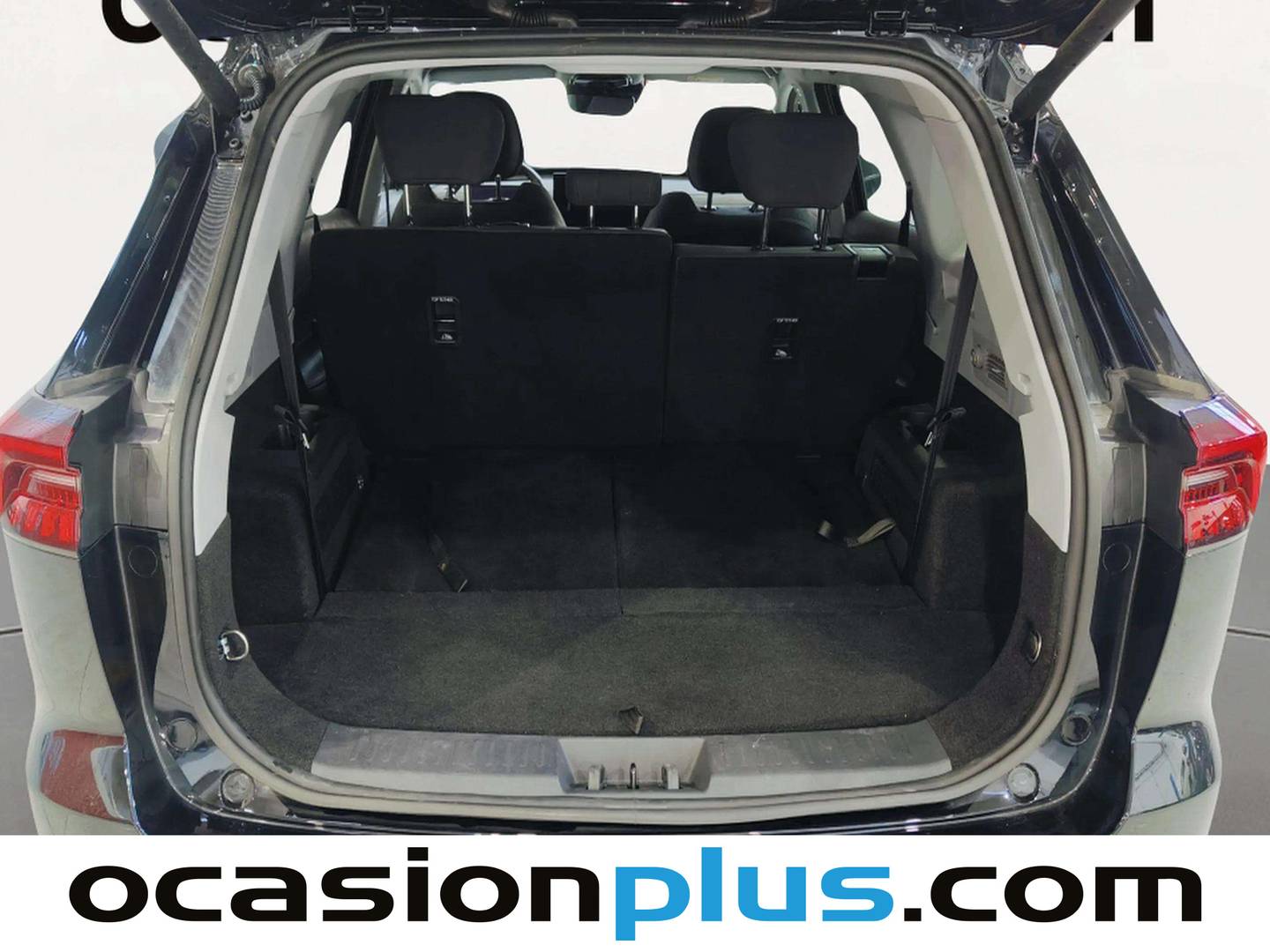 Fotos maletero EBRO S800 EBRO S800 1.6 TGDI Luxury DCT (147 CV) 7 PLAZAS