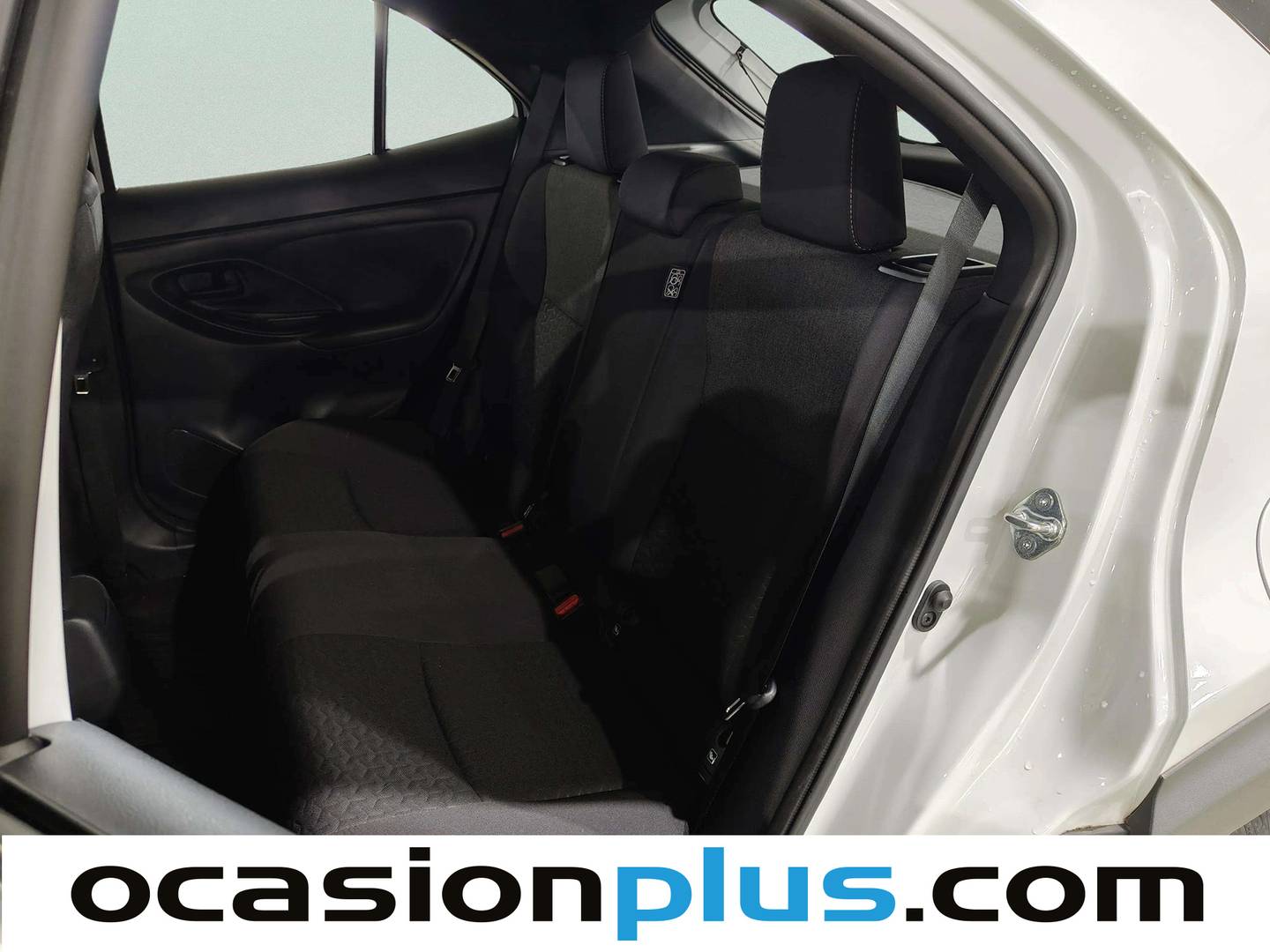 Foto asientos traseros Toyota Yaris Cross Toyota Yaris Cross 120H Active Tech Pack Confort (116 CV)