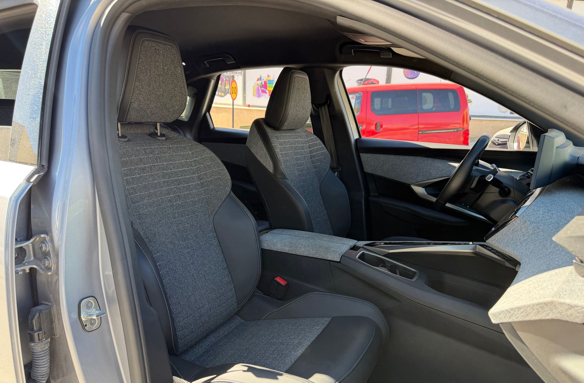 Peugeot 3008 145 Allure eDCS6 - foto 18