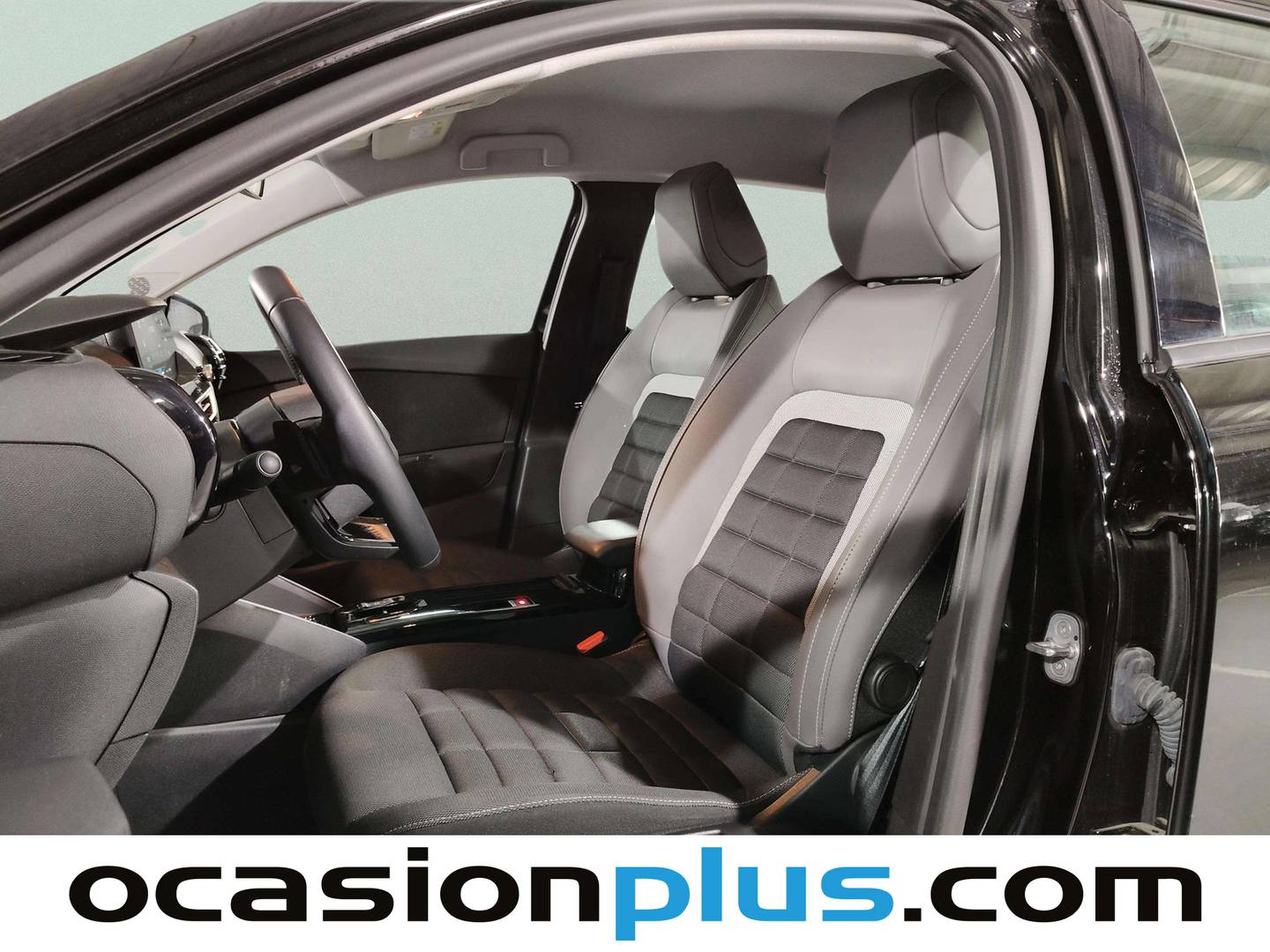 Foto asientos delanteros Citroën C4 Citroën C4 PureTech 130 S&S Plus EAT8 (131 CV)
