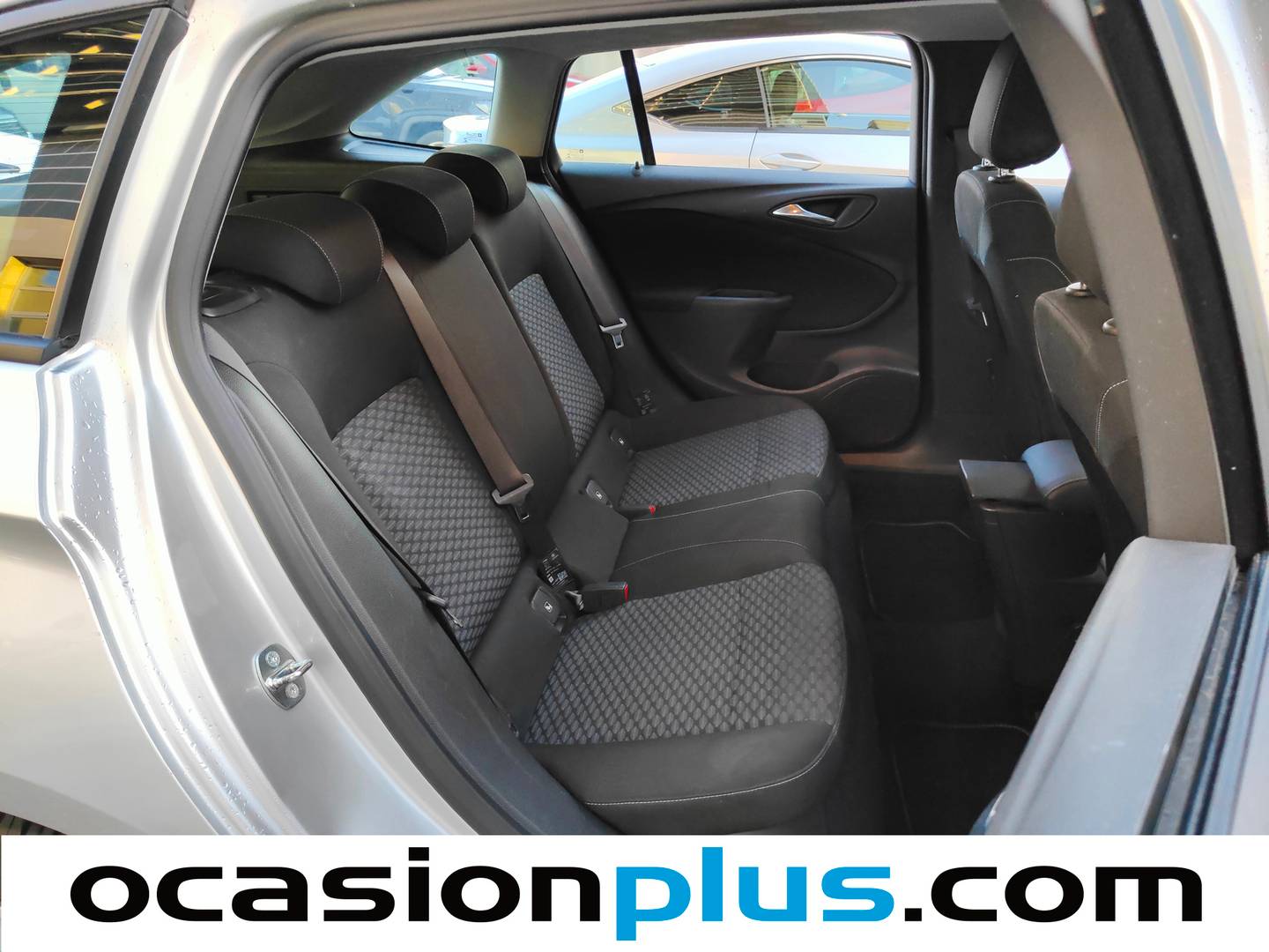 Foto Opel Astra Opel Astra 1.6 CDTI Business + (110 CV)