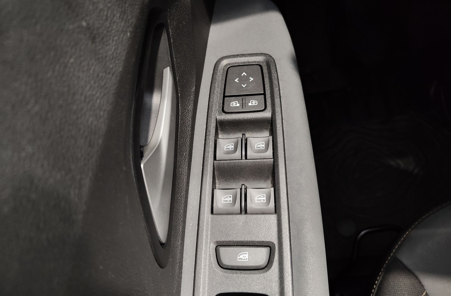 Dacia Jogger Extreme Hybrid 7 plazas - foto 39