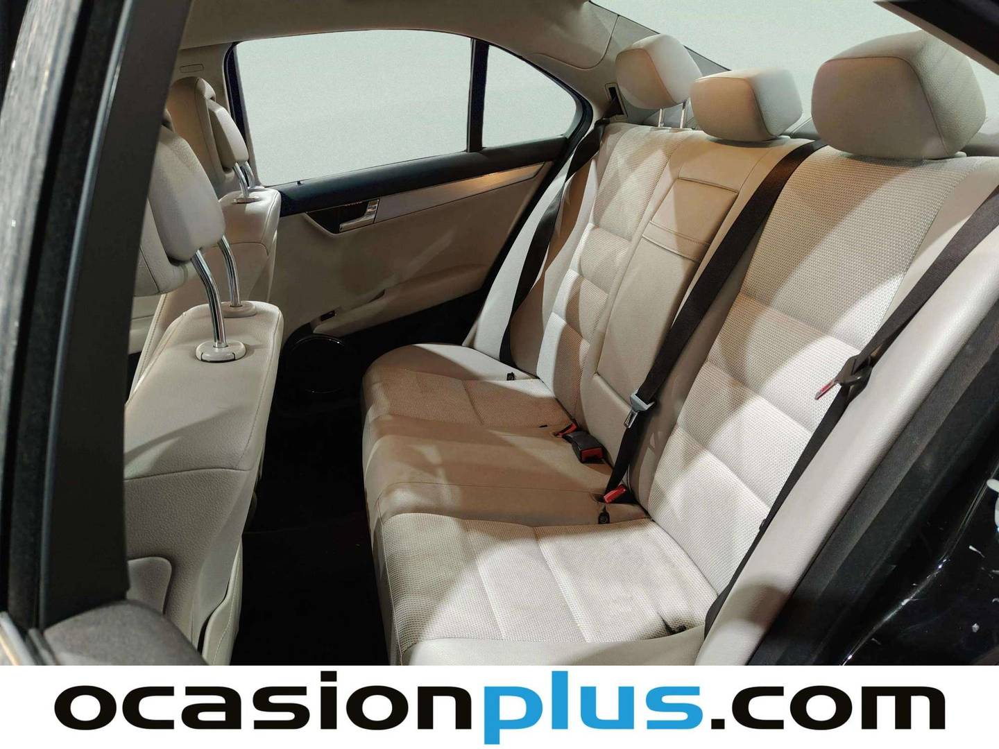 Foto asientos traseros Mercedes Clase C Mercedes Clase C 200 CDI Blue Efficiency Avantgarde (136 CV)