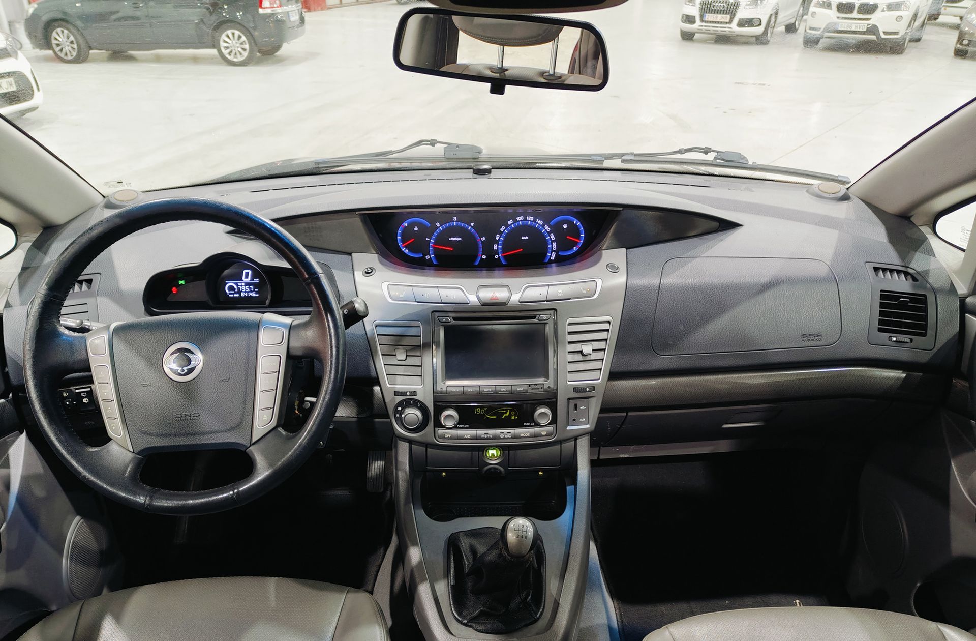 SsangYong Rodius 270 Xdi Limited 7 plazas - foto 9