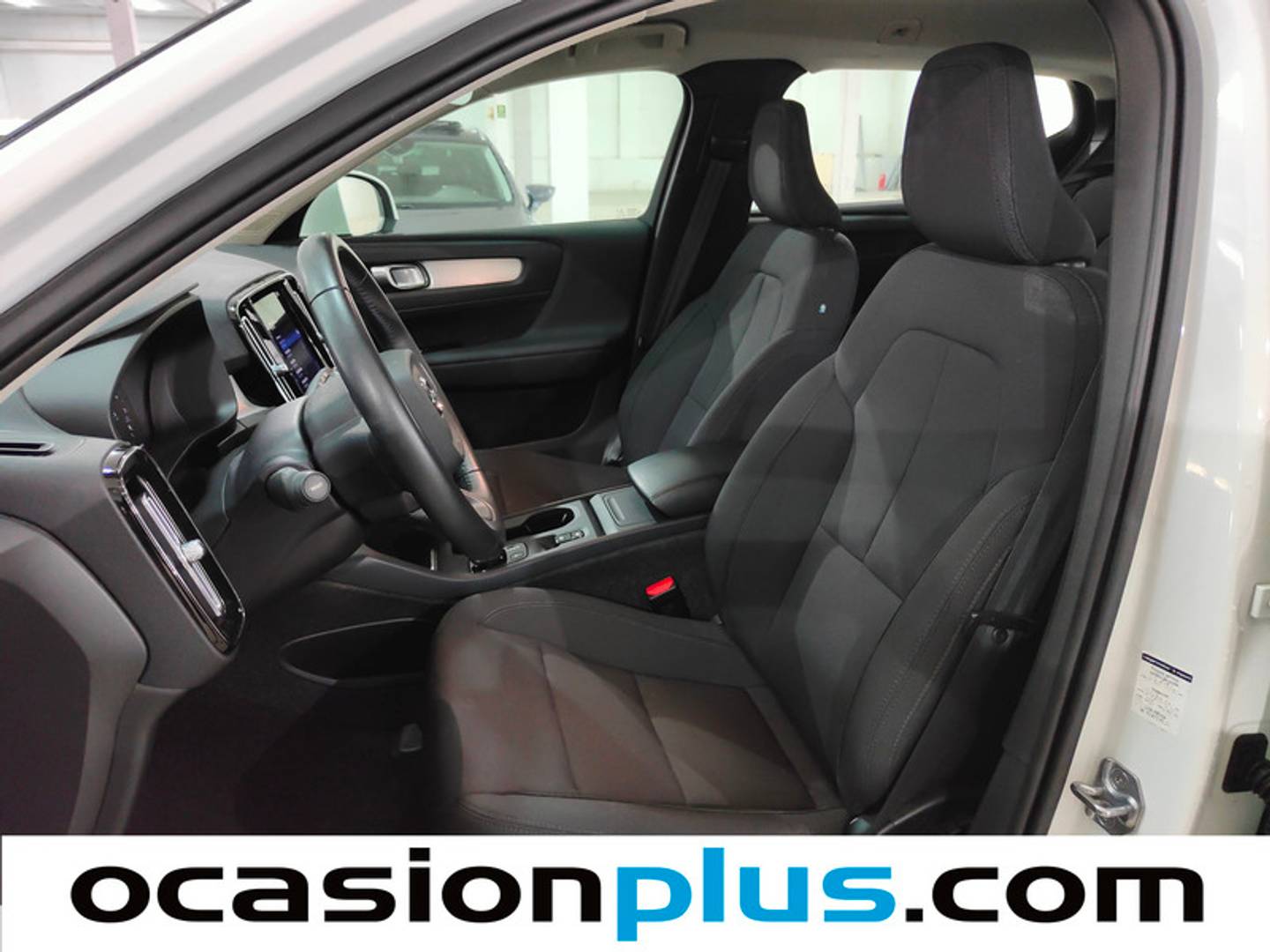 Foto Volvo XC40 Volvo XC40 T3 Momentum Auto (163 CV)