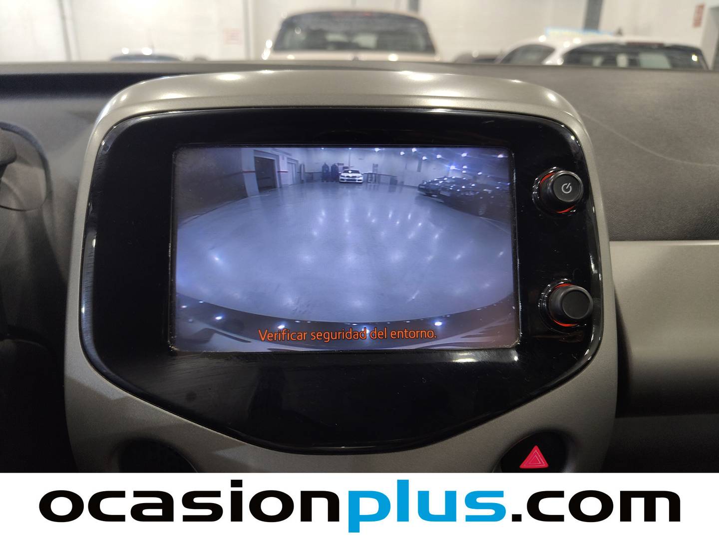 Extras y acabados del Toyota Aygo Toyota Aygo 1.0 70 x-play (69 CV)