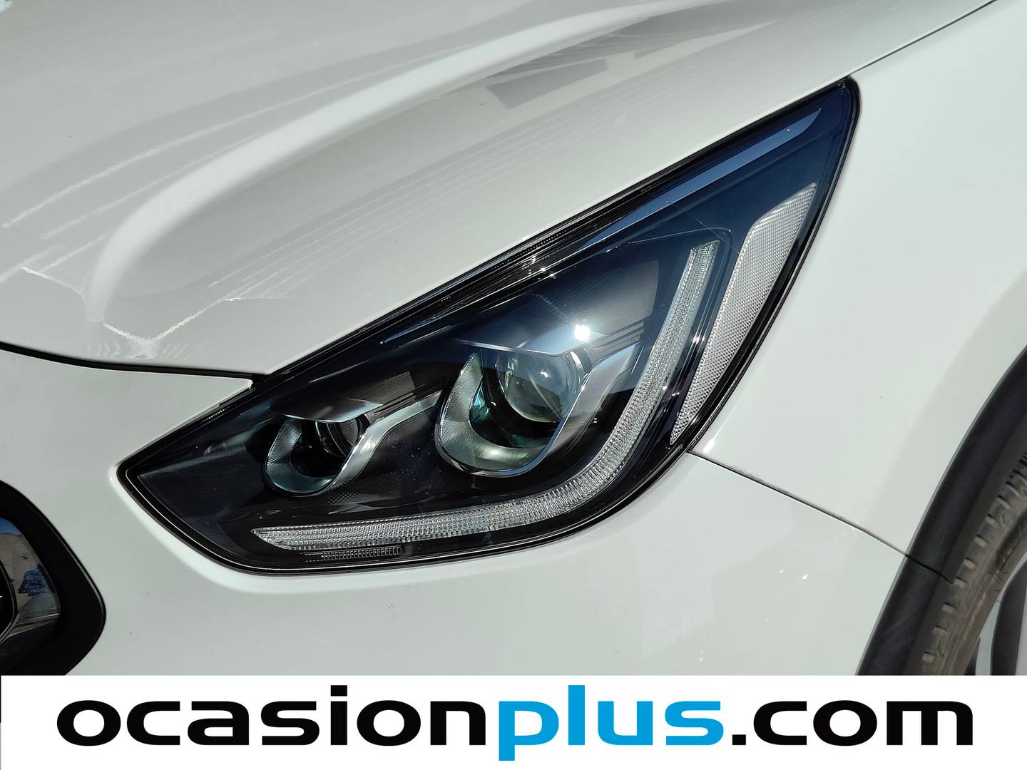 Acabados KIA Niro Kia Niro 1.6 GDi HEV Híbrido Emotion (141 CV)