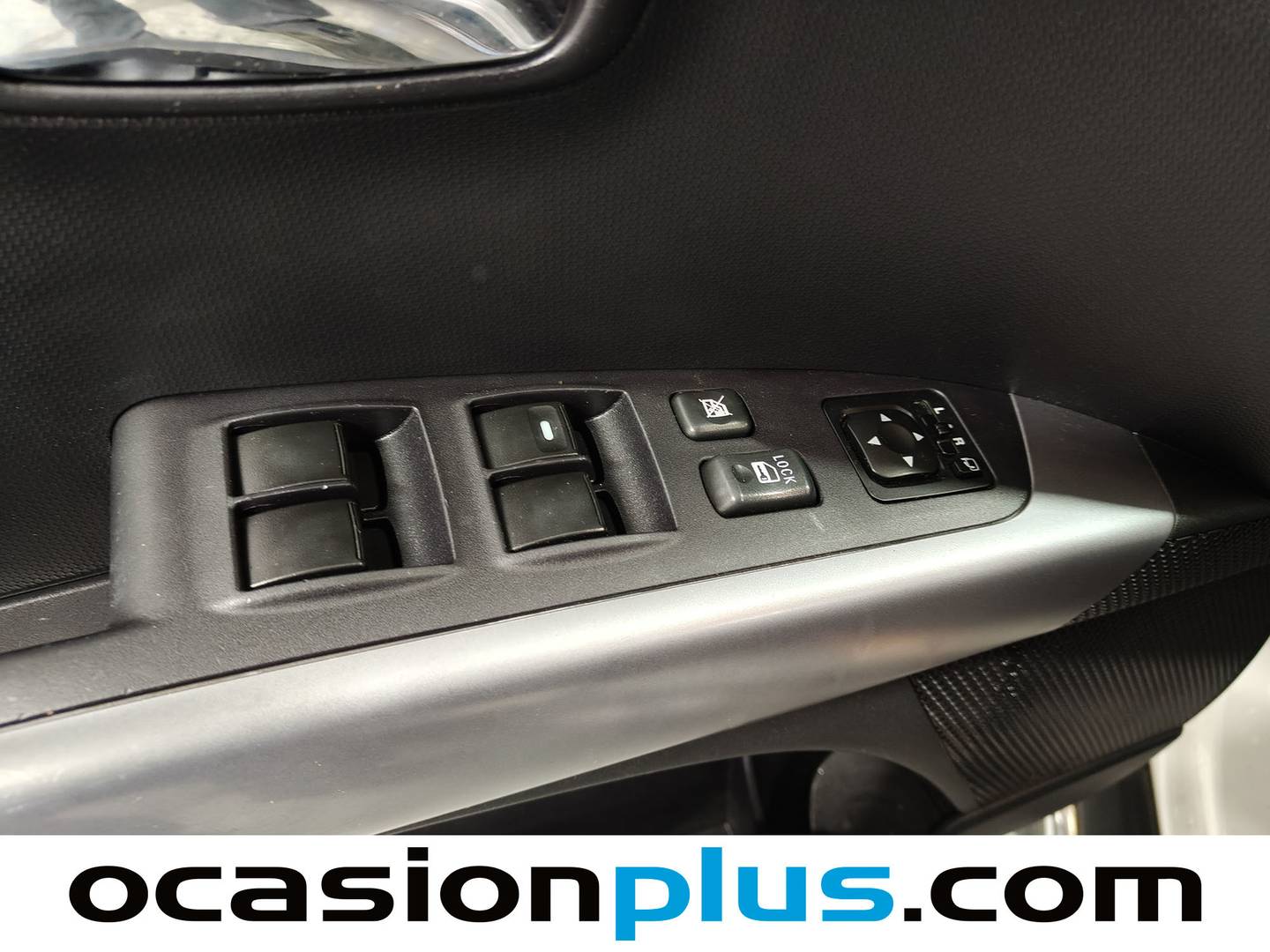 Foto Mitsubishi Outlander Mitsubishi Outlander 2.2 DI-D TC-SST Motion (156 CV) 7 Plazas