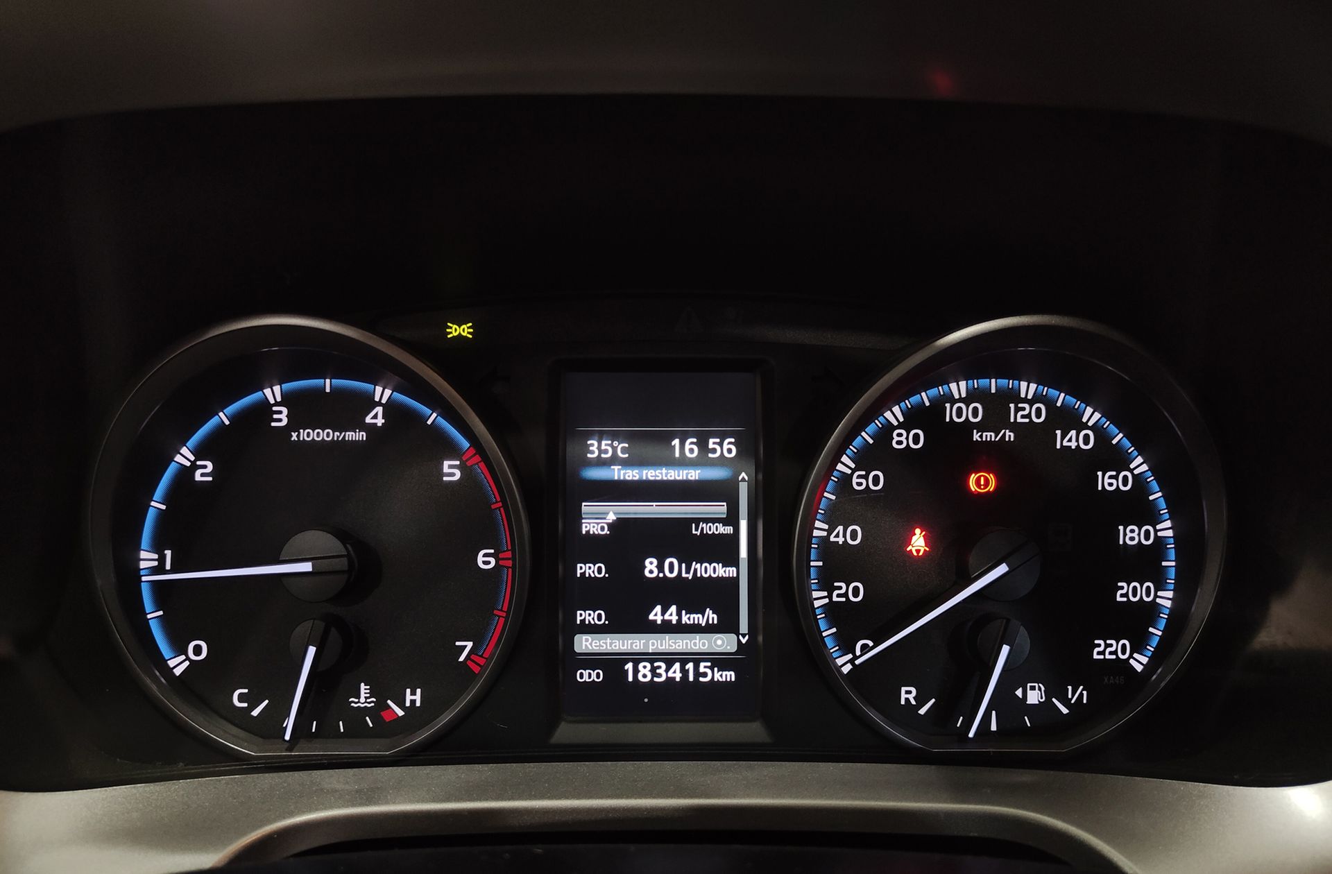 Toyota RAV4 150D 2WD Advance - foto 25