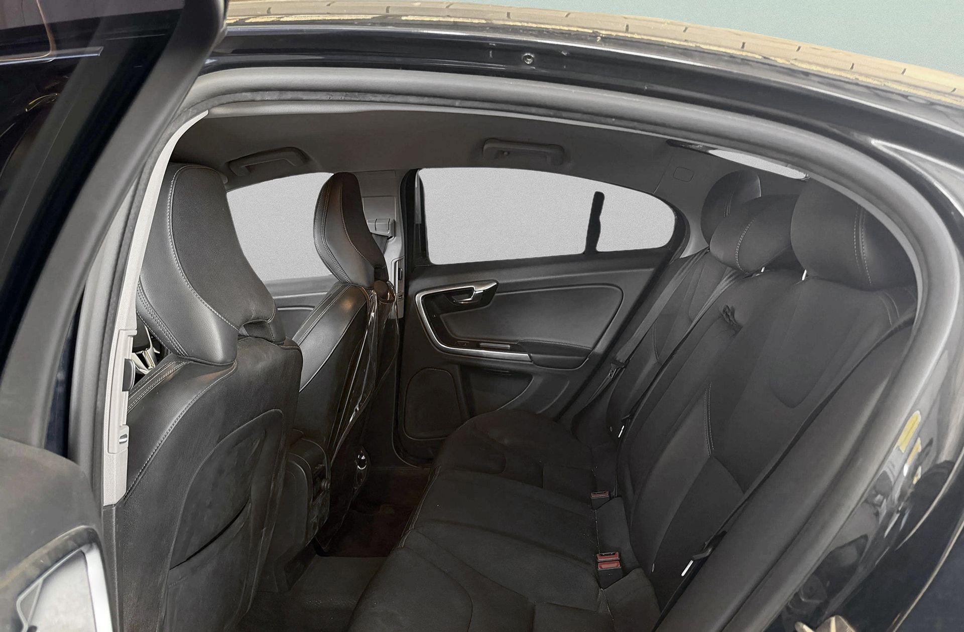 Volvo S60 D2 Momentum - foto 10