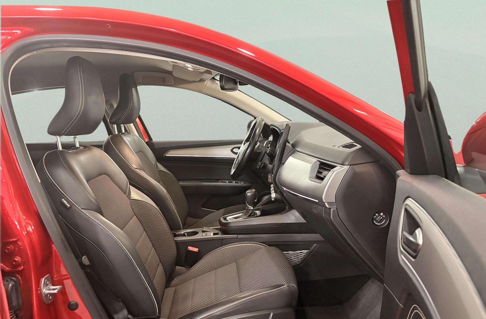 Renault Arkana Zen E-Tech Híbrido - foto 19
