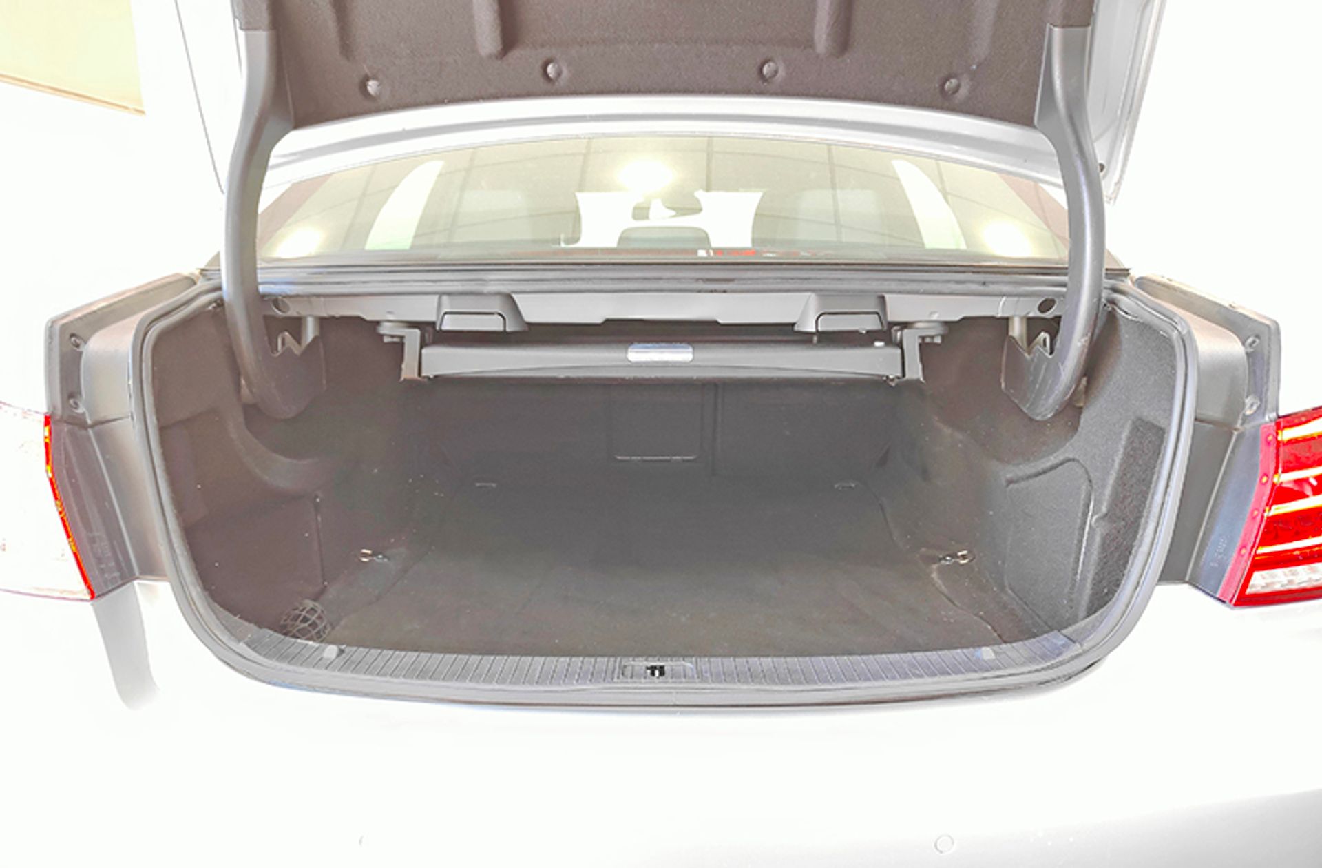Mercedes-Benz Clase E E 300 BlueTEC Hybrid Avantgarde - foto 22