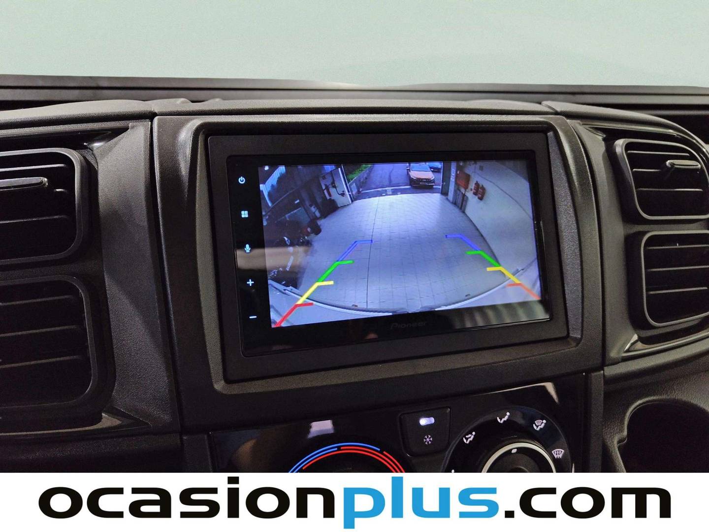 Equipamiento del Benimar BENIVAN Benimar BENIVAN B100UP (140 CV) 4 Plazas