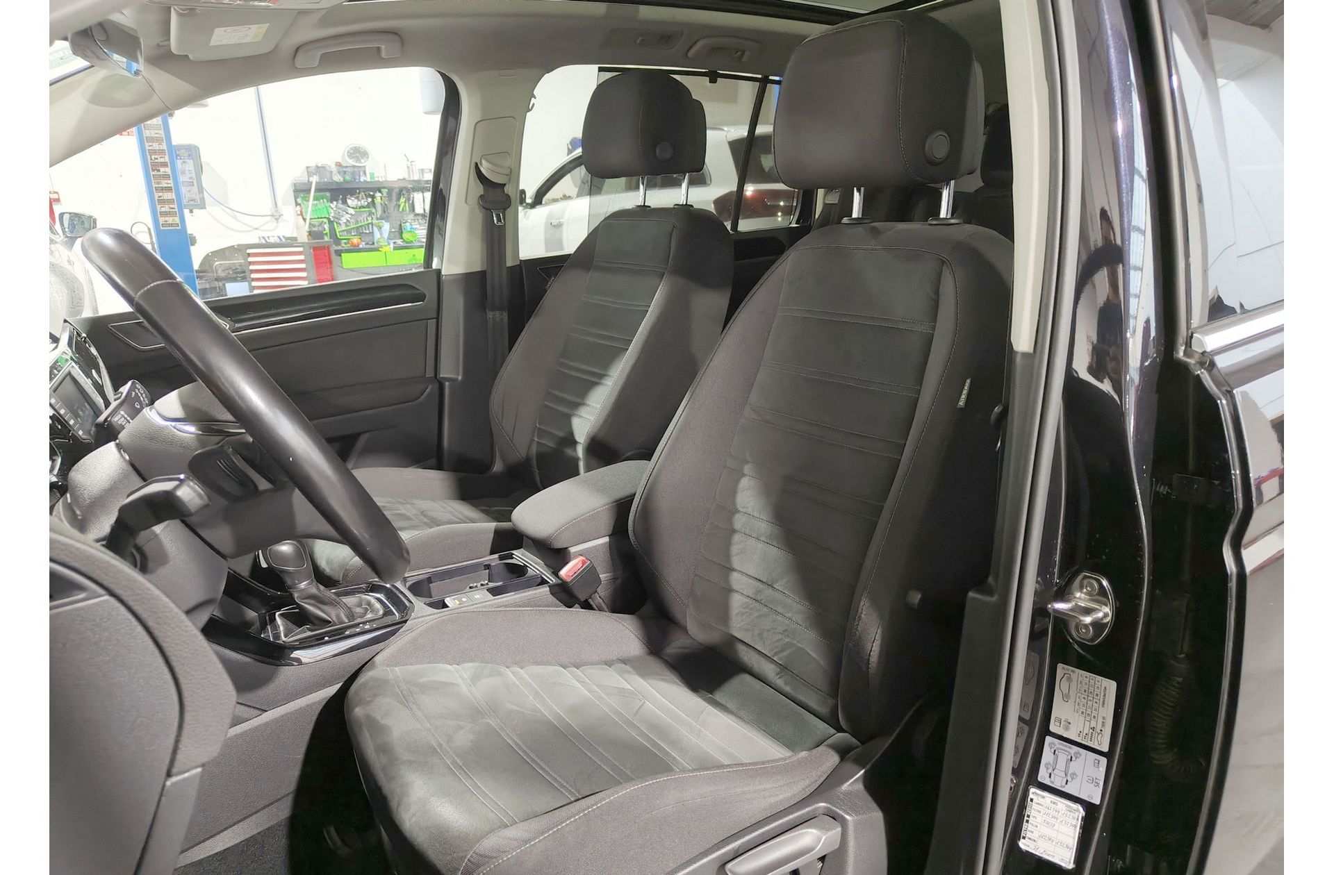 Volkswagen Touran Sport 2.0 TDI BMT DSG - foto 17