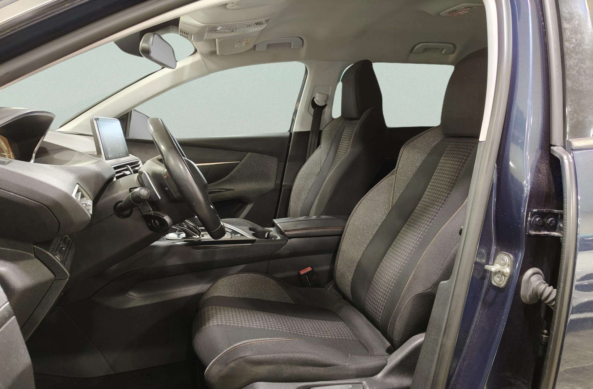 Peugeot 5008 1.6L BlueHDi Active EAT6 7 plazas - foto 12