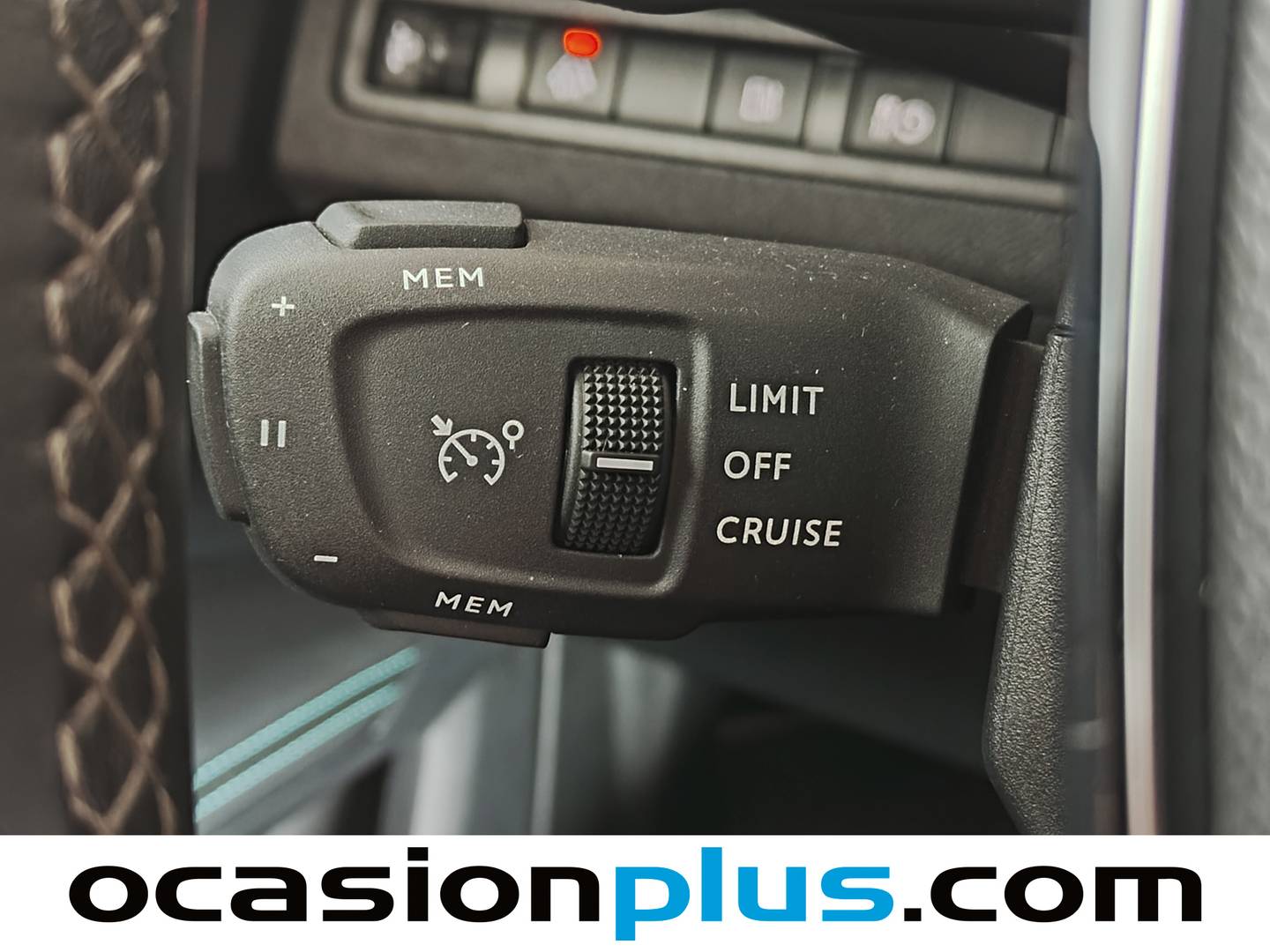 Foto Peugeot 3008 Hybrid Peugeot 3008 Hybrid 300 Allure Pack e-EAT8 (300 CV)