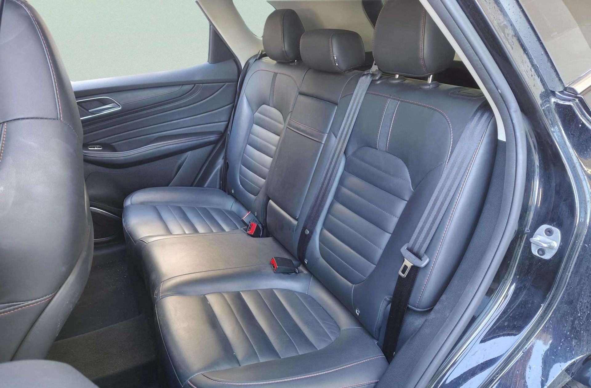 MG EHS 1.5 T-GDi PHEV Luxury - foto 13