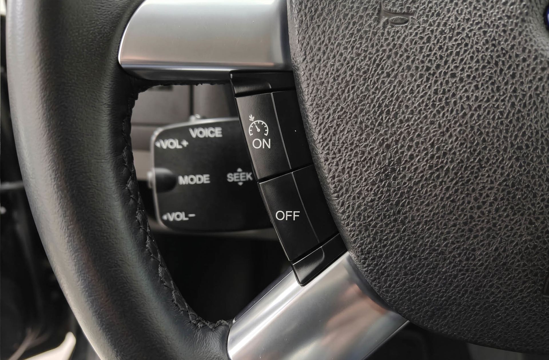 Ford Focus 1.6 Trend - foto 21