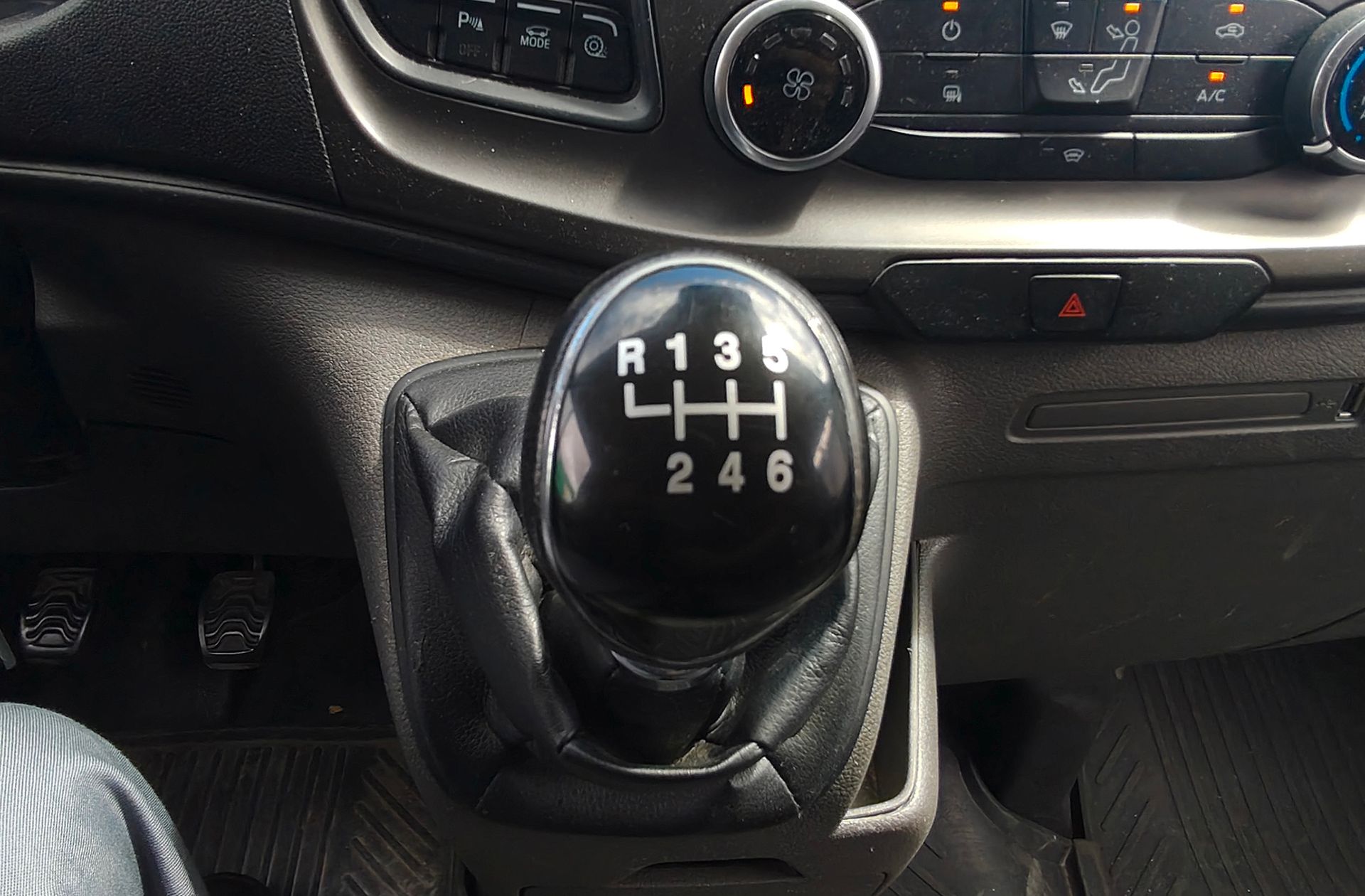 Ford Transit Custom Furgon 2.0 TDCi 280 L1 Trend - foto 5